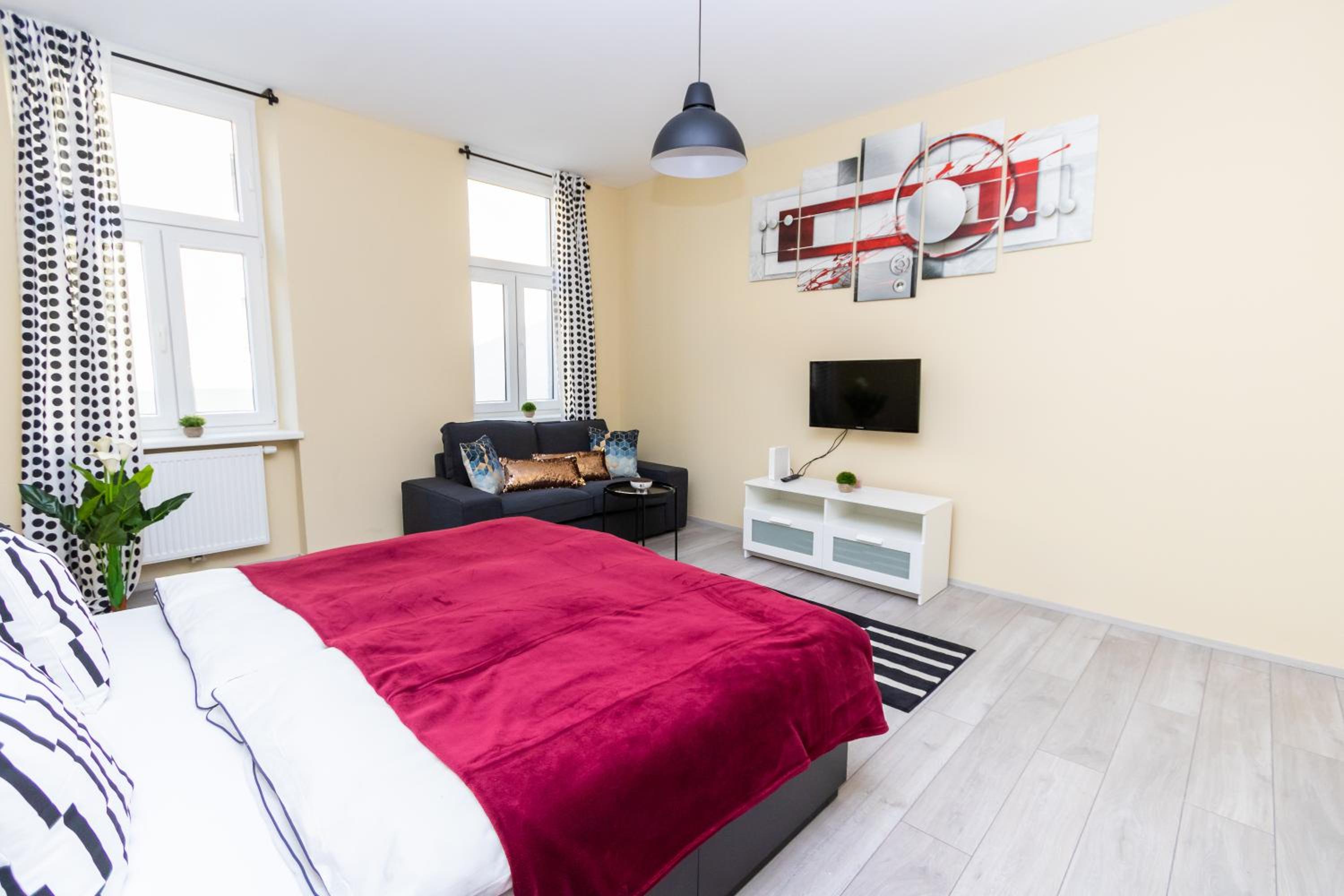 Radiant Premium Apartments - Fünfhaus