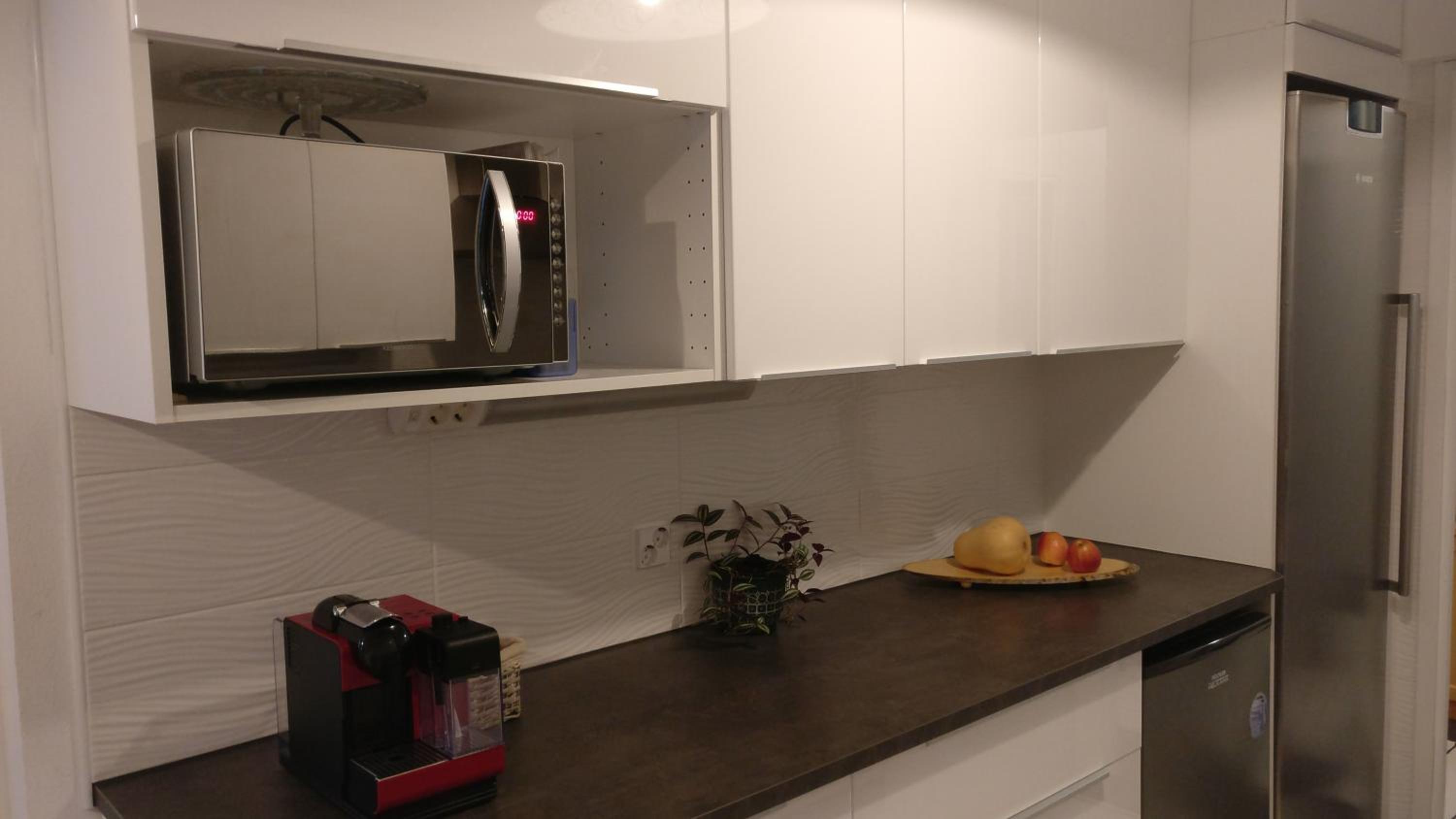 4 km to the Jyväskylä city center afoot, cute apartment with free parking view 2