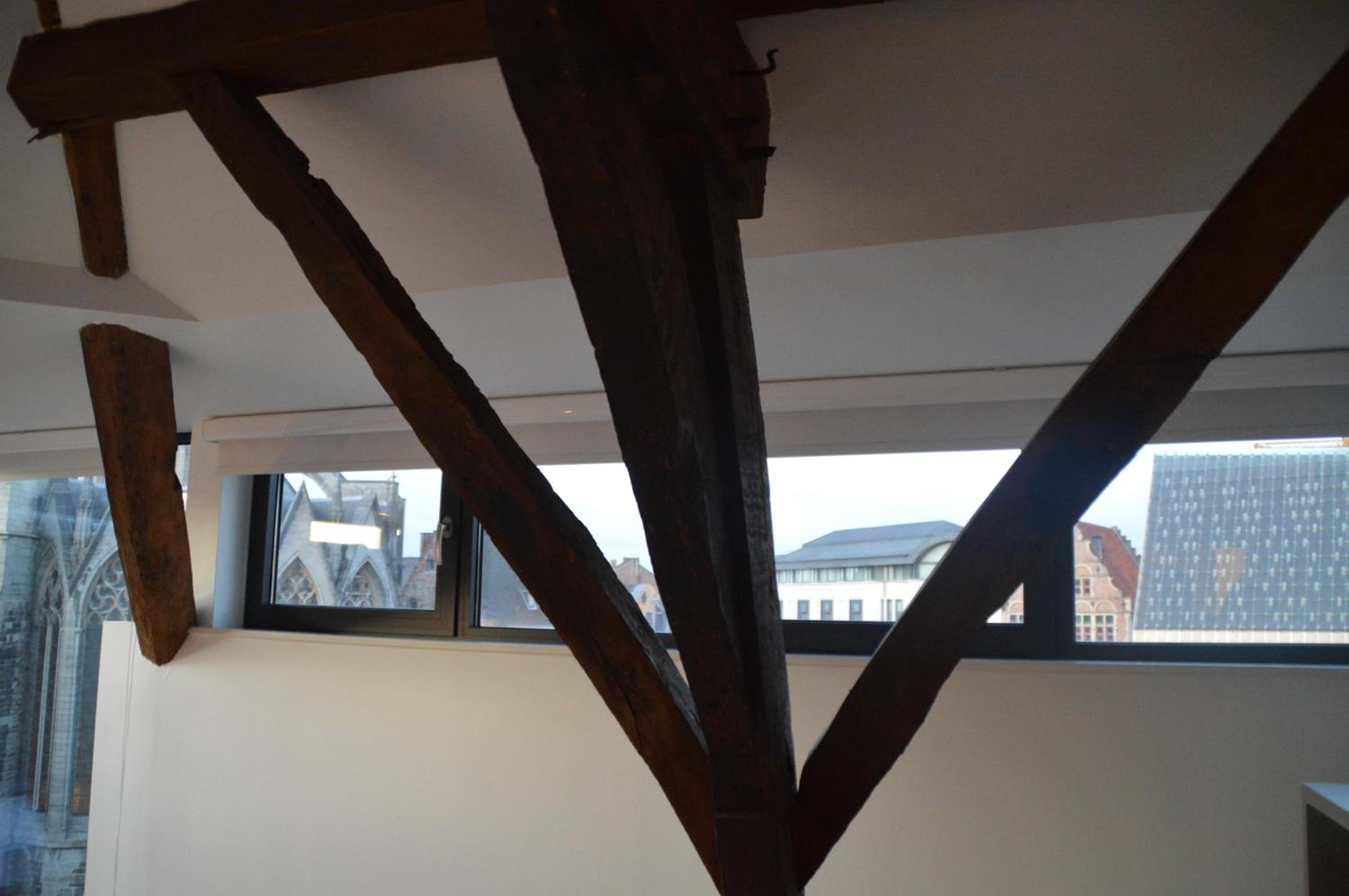 Duplex Apartment in the Heart of Ghent with Fantastic Views view 5
