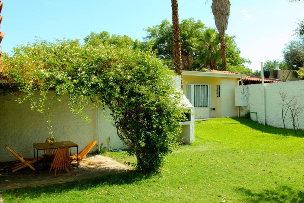 Big beautiful house with garden in 5ta Sección neighbourhood