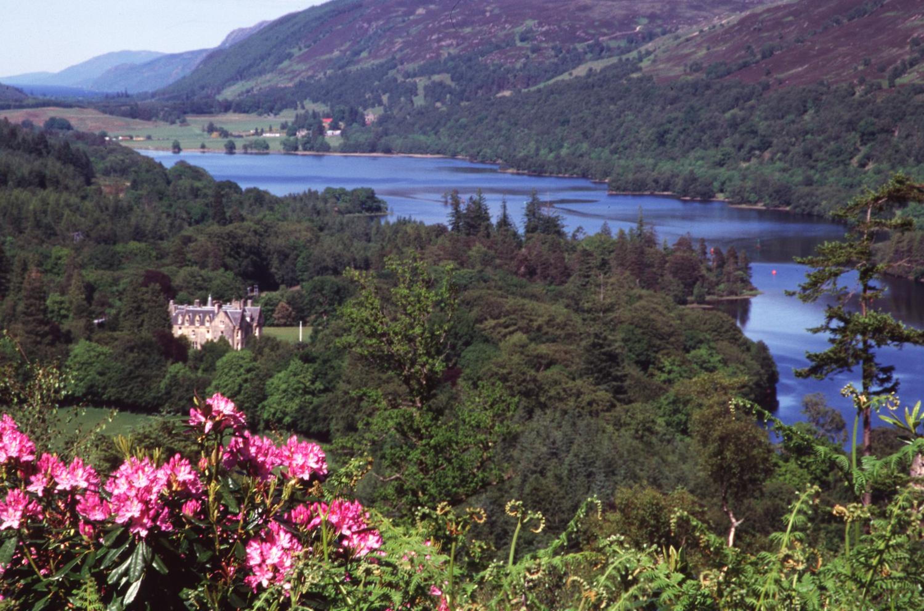 Glengarry Castle Hotel
