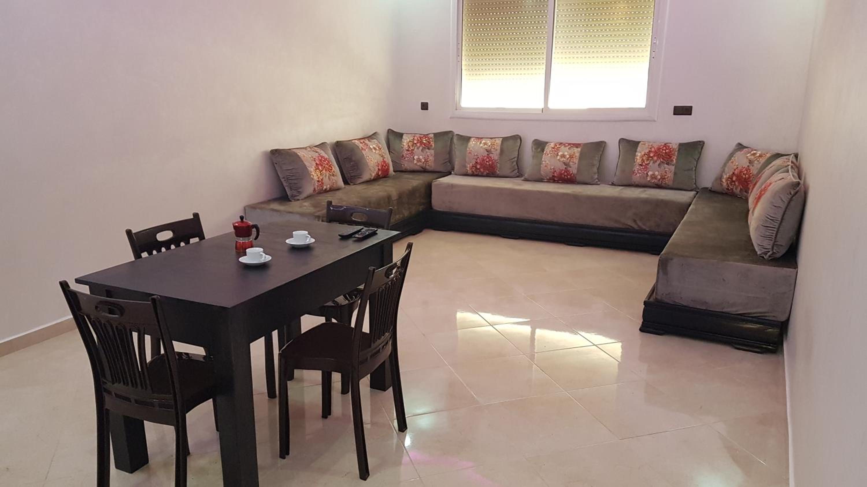 Appartement moderne à 5 min de la plage de Mehdia Vacances idéales 2026