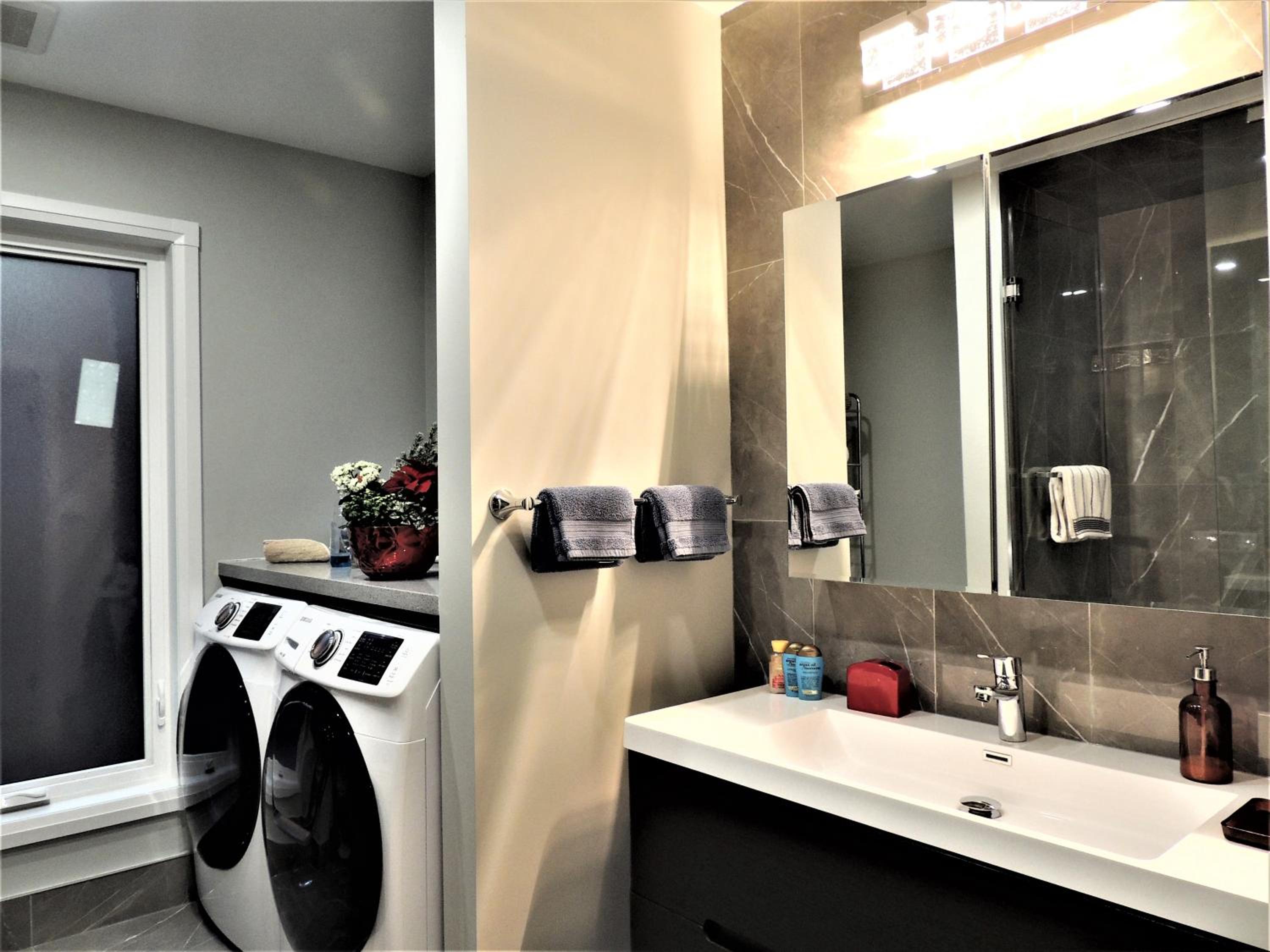 iResidence in Toronto - Fantastic Vacation Home with Breakfast