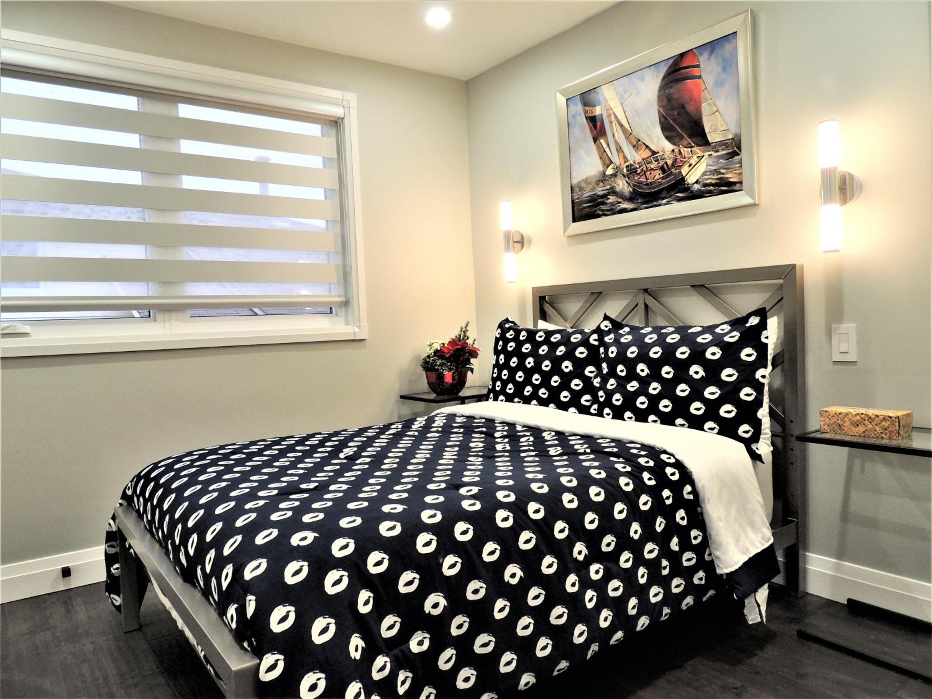iResidence in Toronto - Fantastic Vacation Home with Breakfast