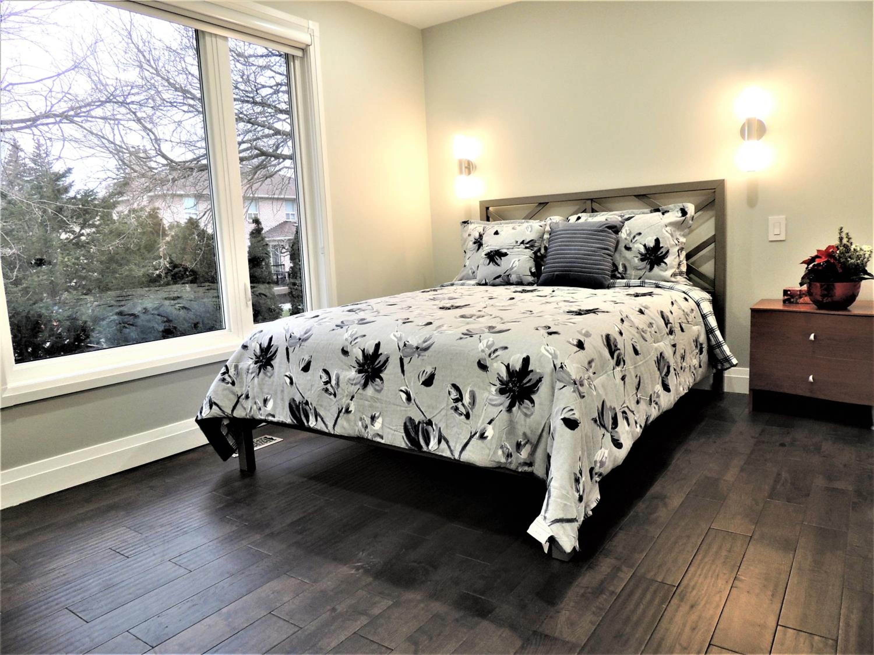 iResidence in Toronto - Fantastic Vacation Home with Breakfast