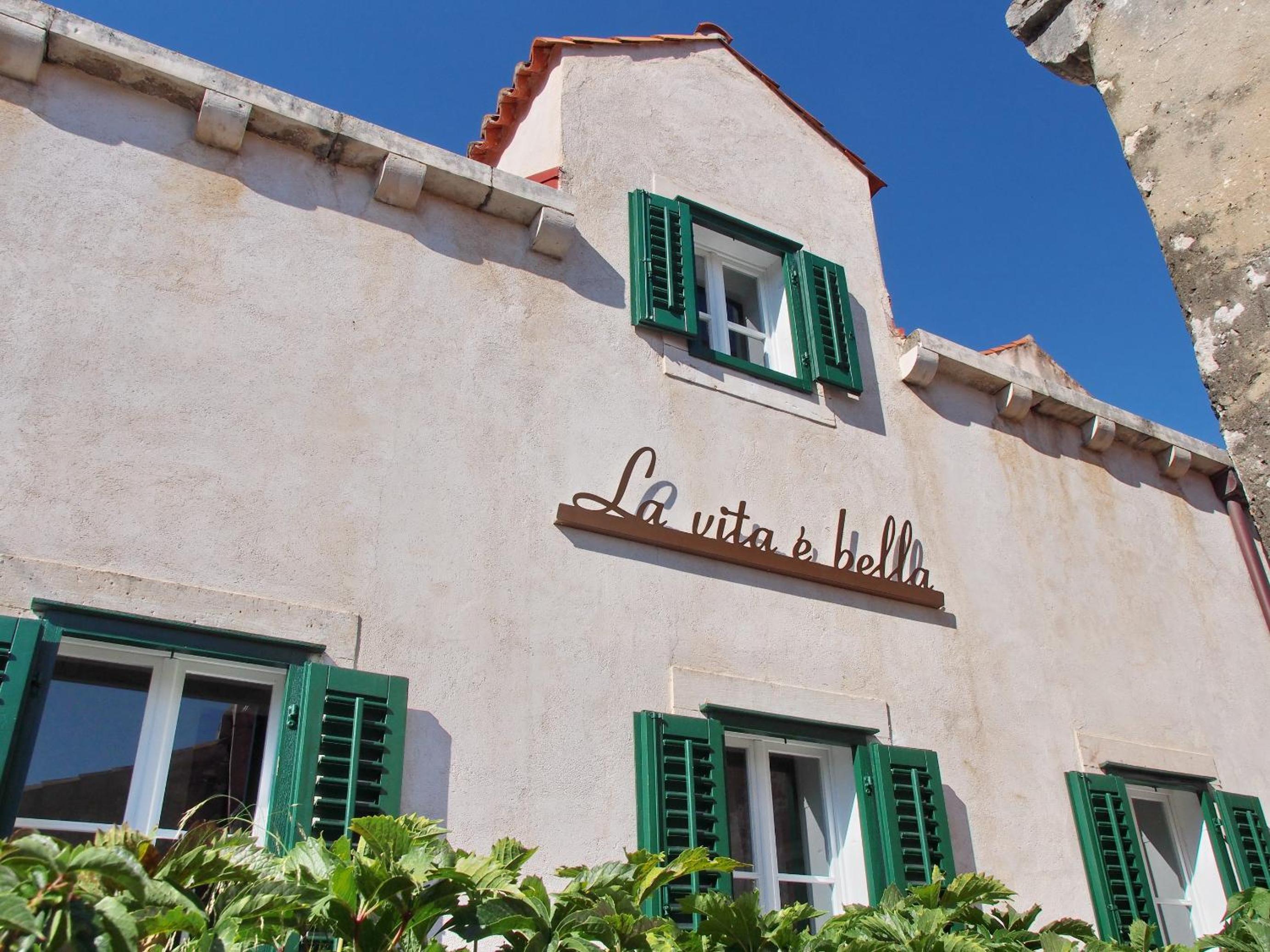 La Vita e Bella I