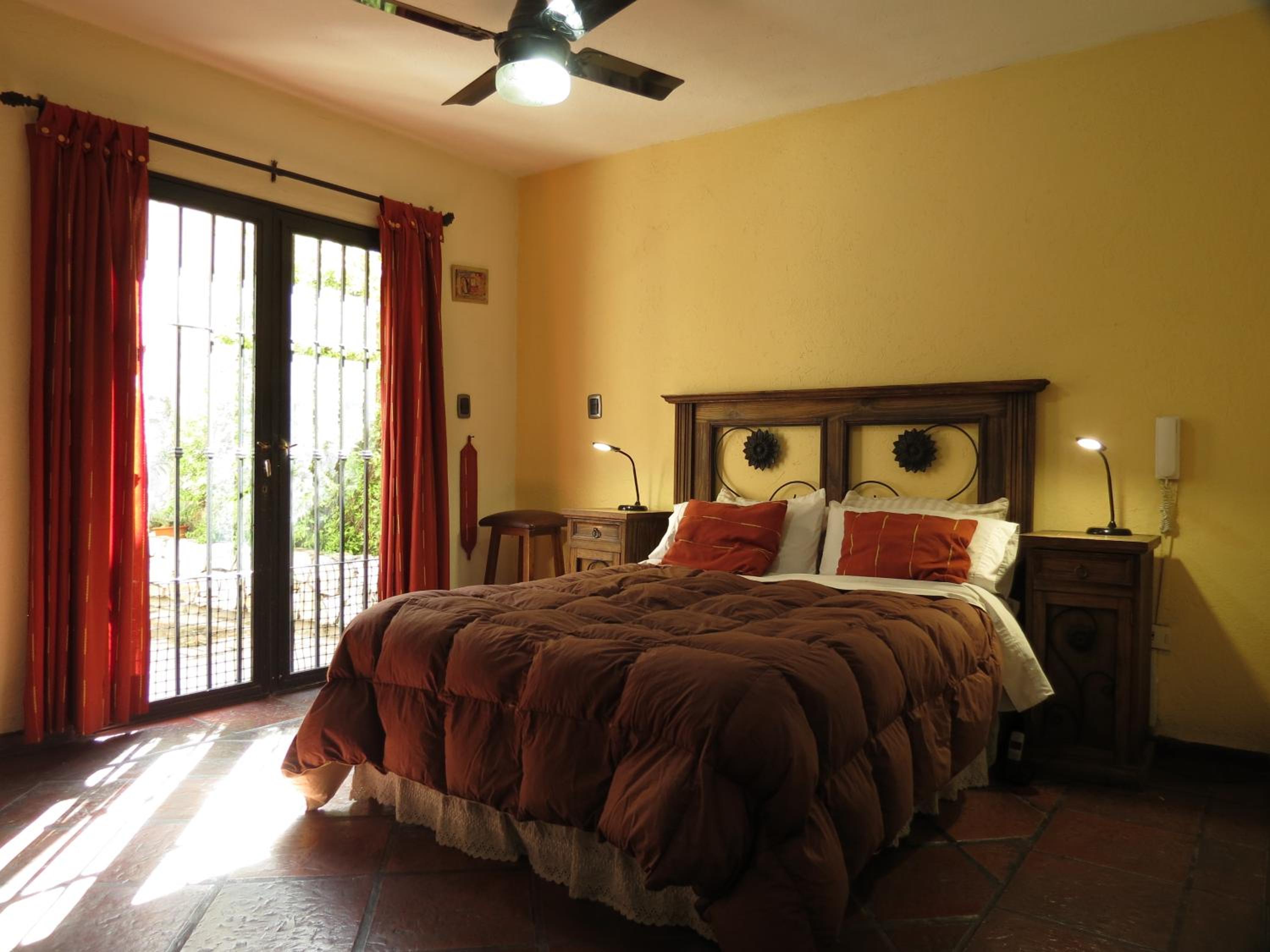 Quinta Montaña - Casa entera grupo o familia 8-10 personas - céntrica, piscina - Todas las comodidades!