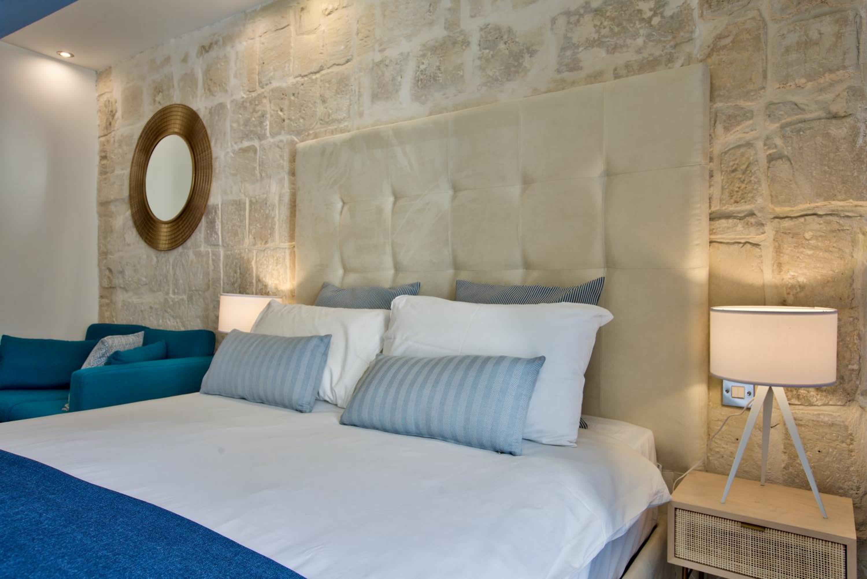 Barrakka Suites