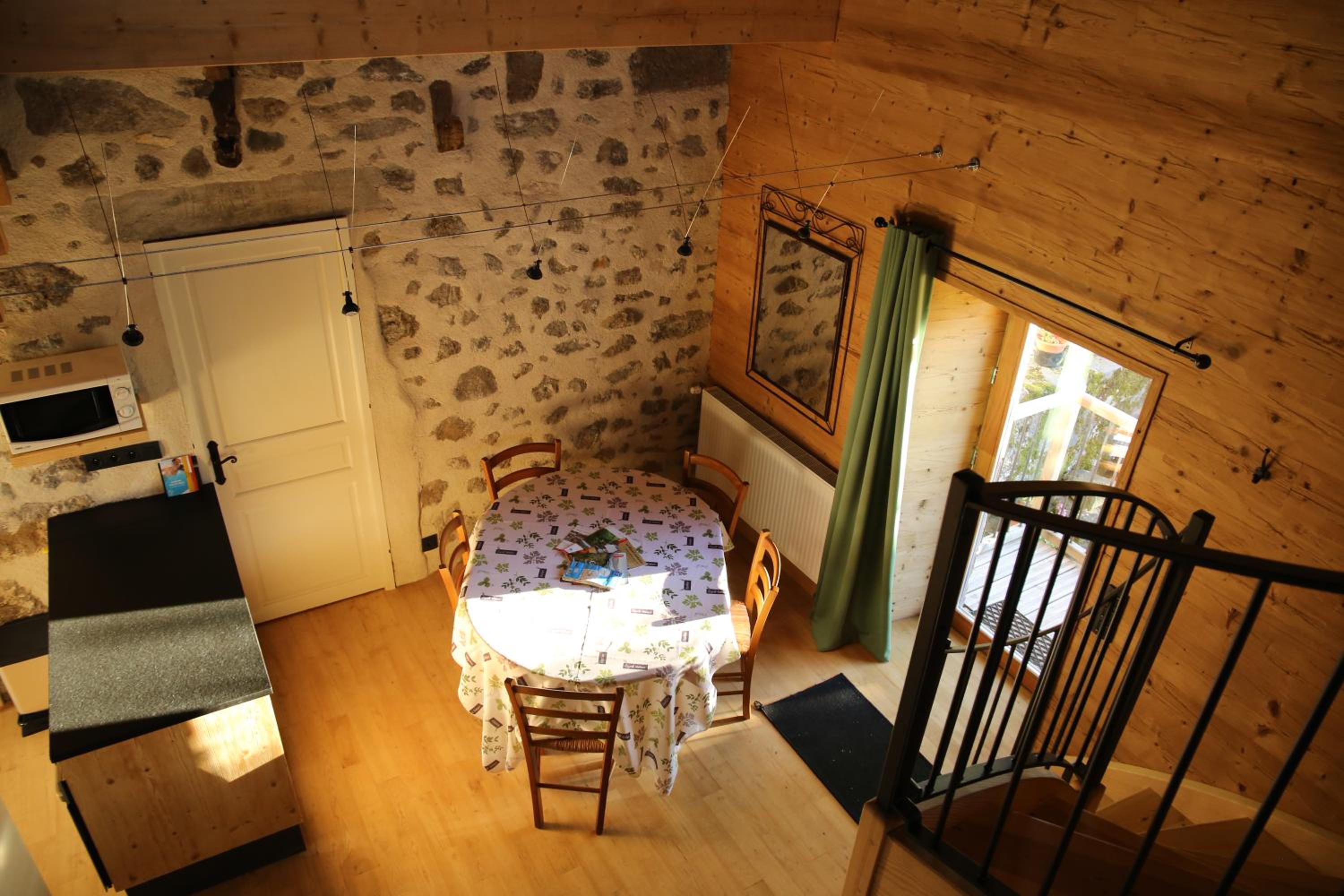 La cavalièra view 3