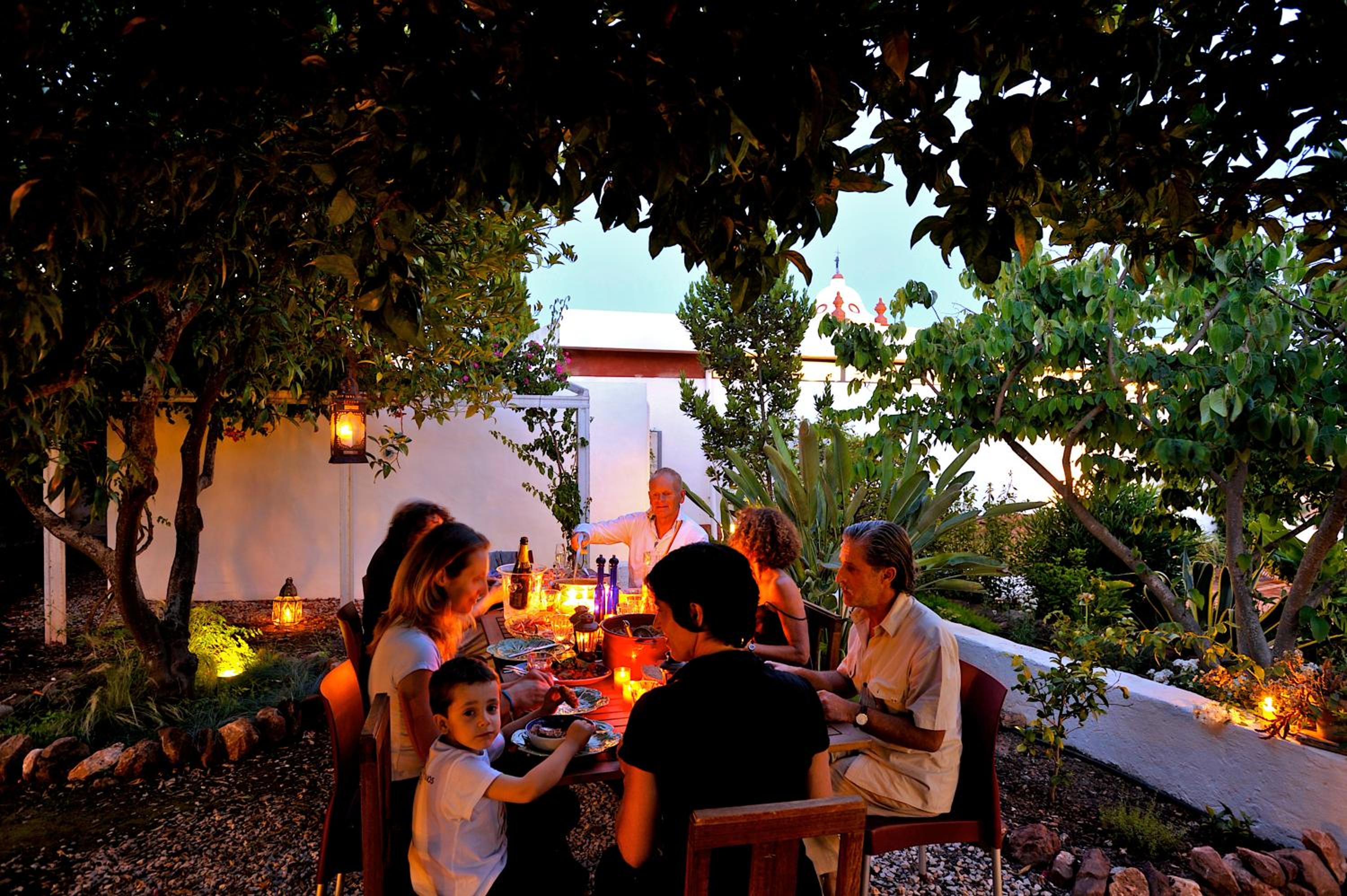 dining
