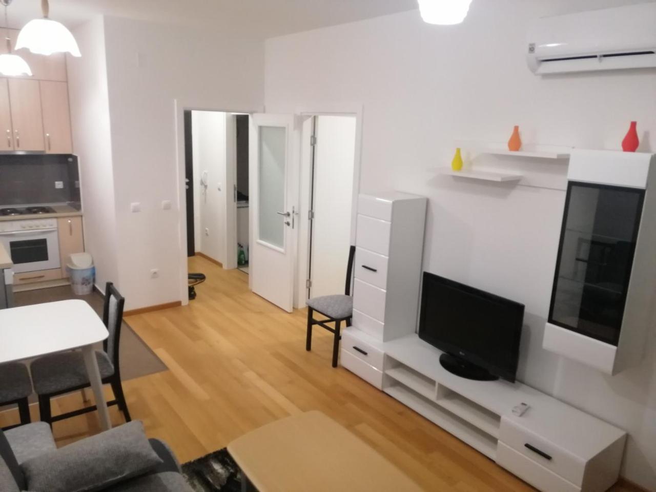 Apartman Danilo view 3