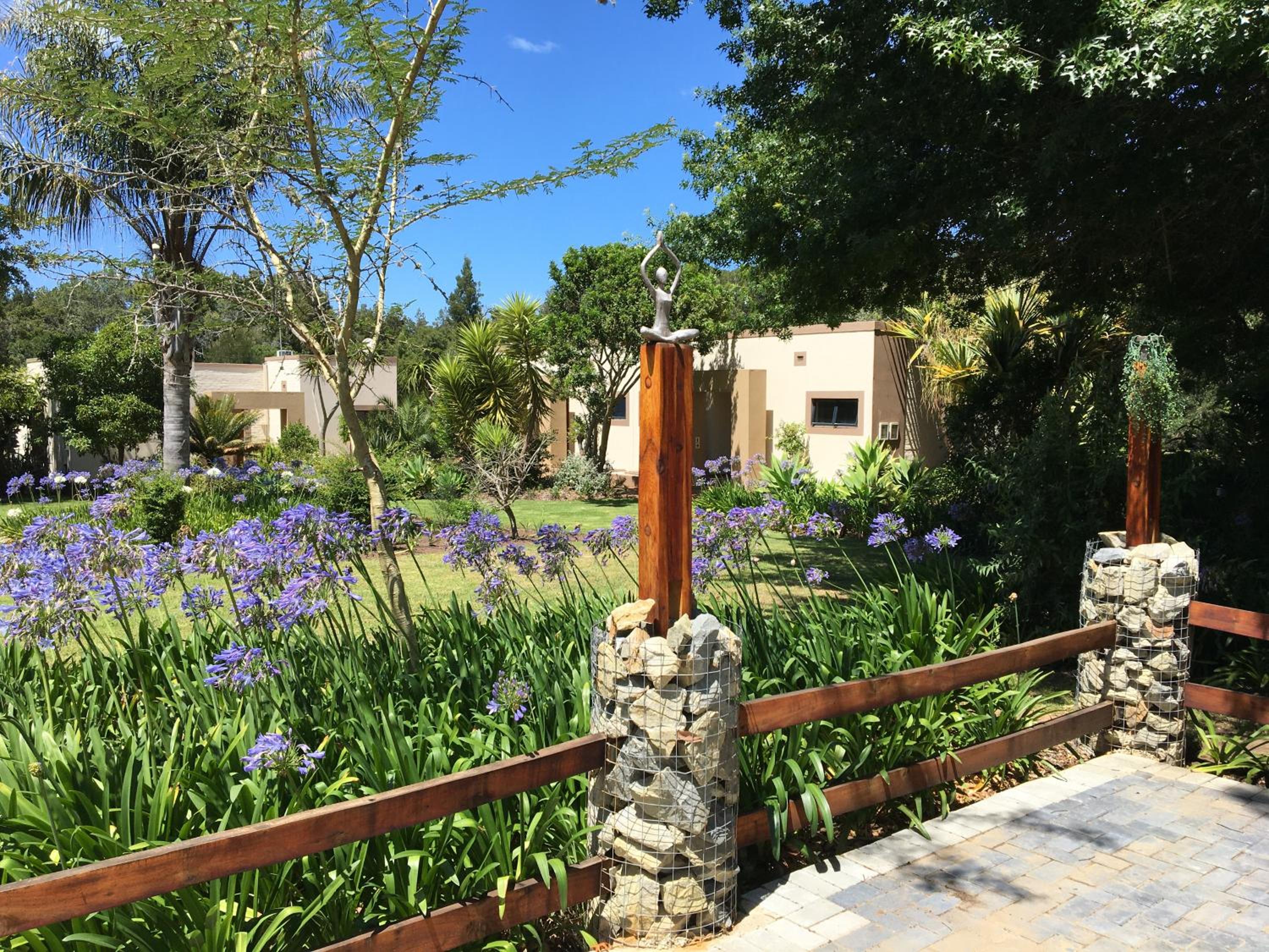 Lily Pond Country Lodge