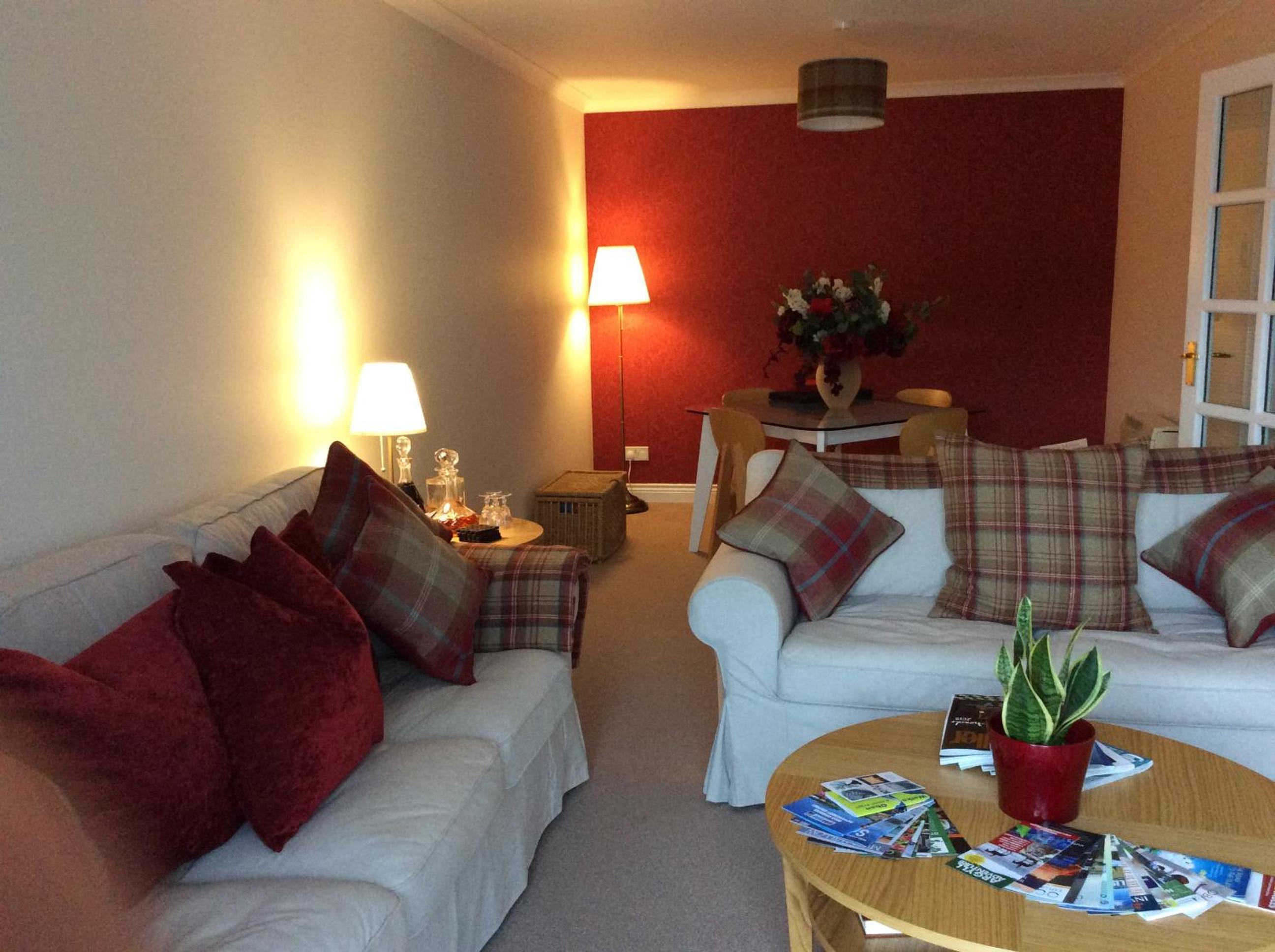 Lismore House,Flat with Private Parking and Lift view 3