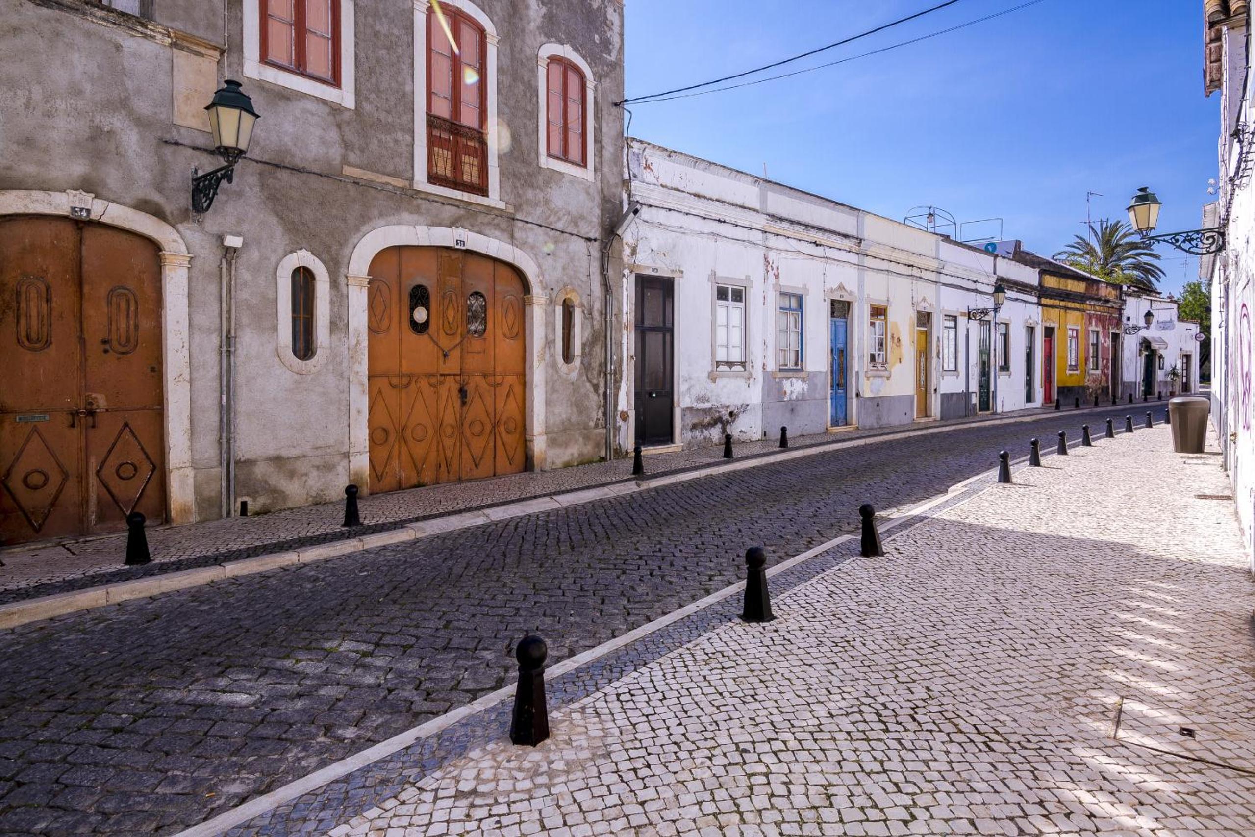 Faro Tradicional House - City center view 4