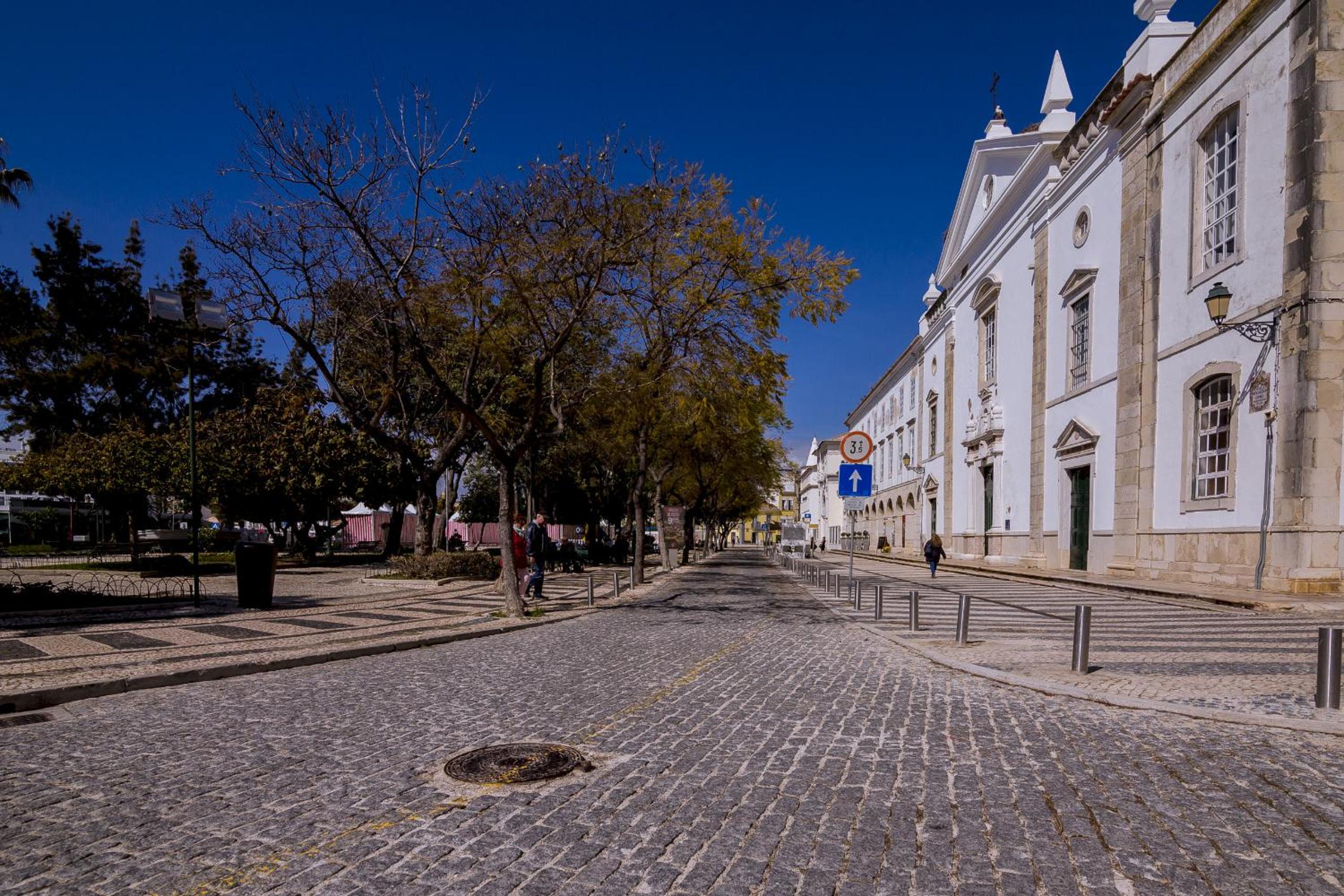 Faro Tradicional House - City center view 3
