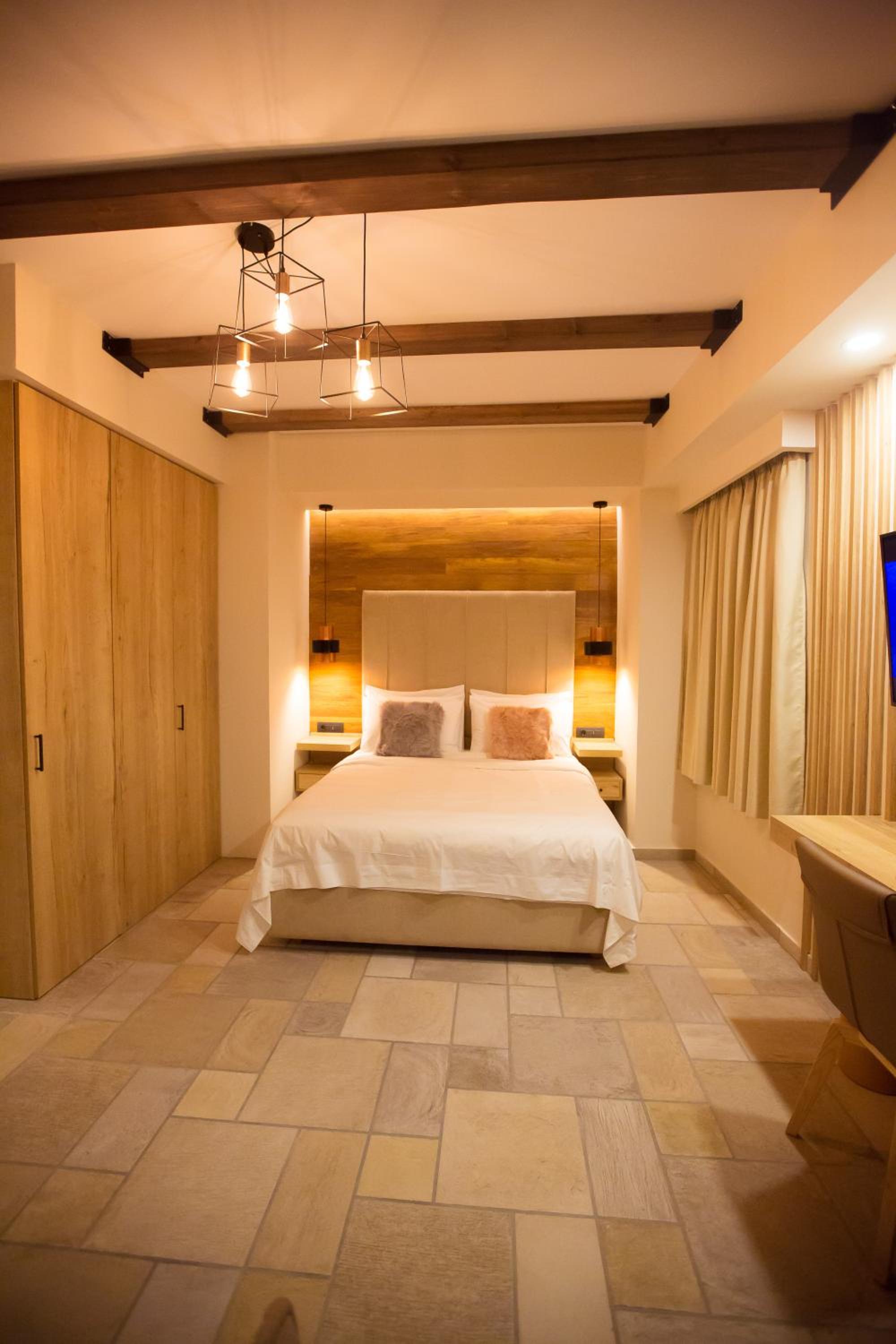 Adryades Luxury Apartments