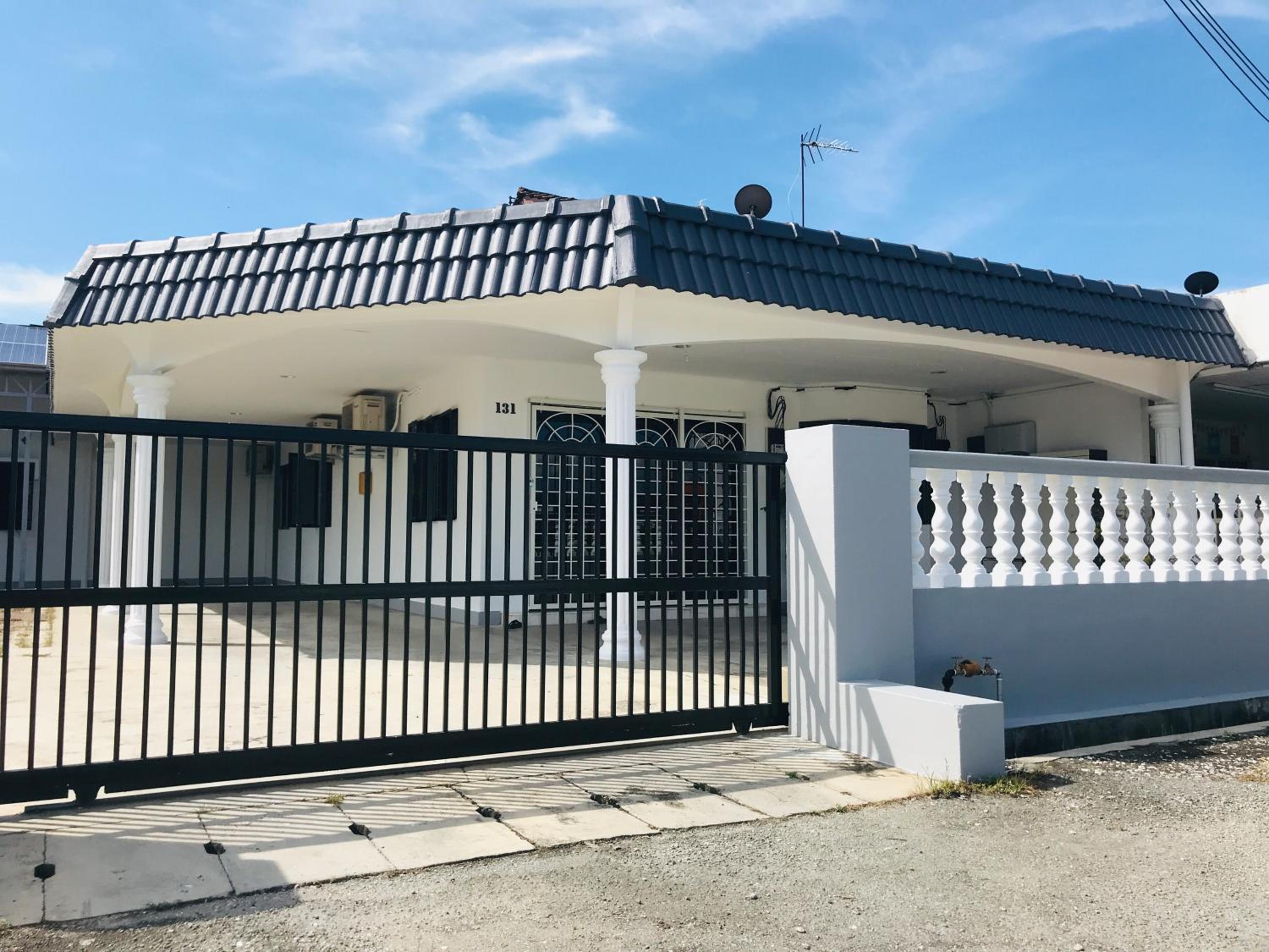 CoZy and comfortable Homestay in sungai siput photo 2