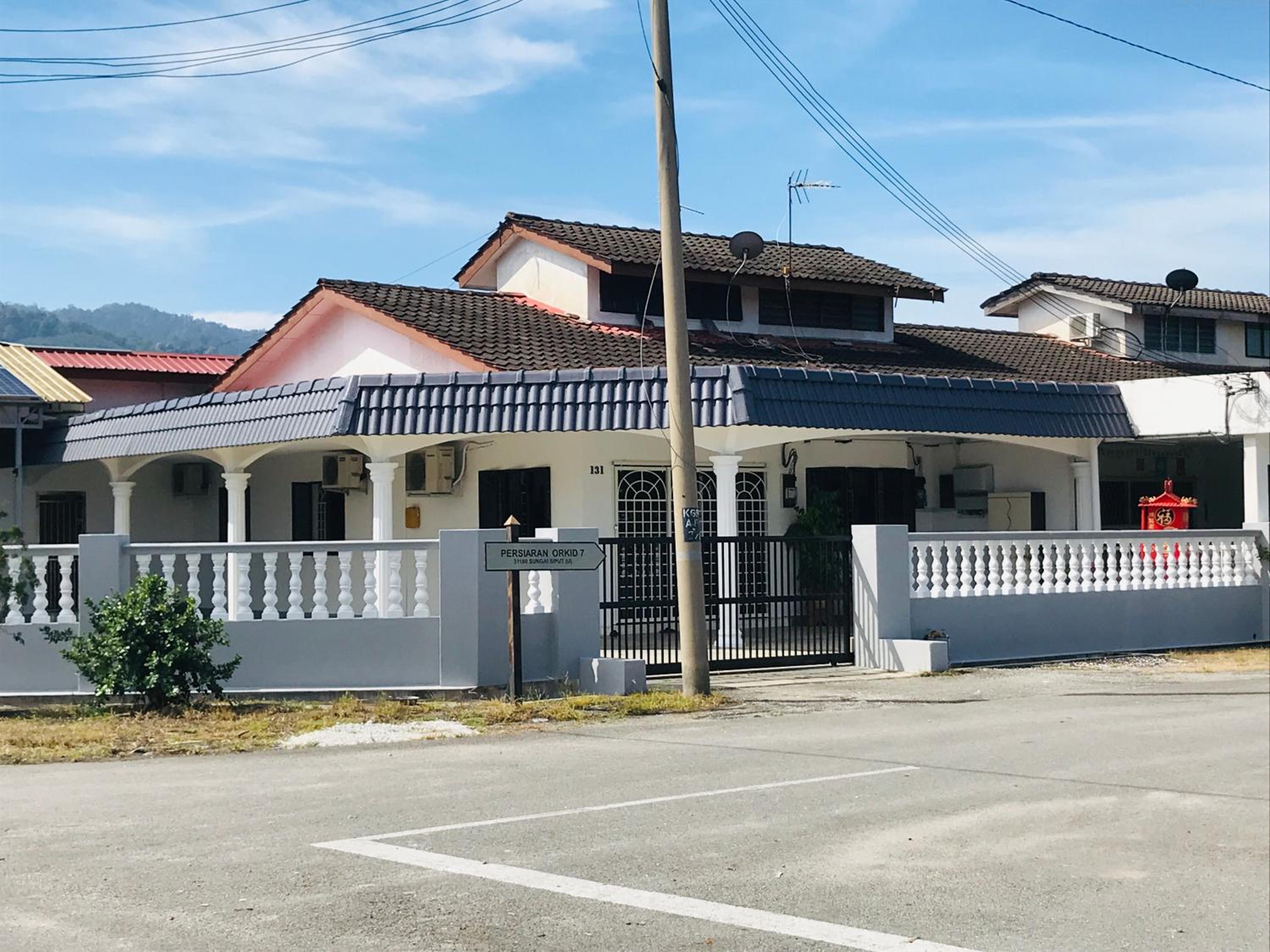 CoZy and comfortable Homestay in sungai siput photo 6