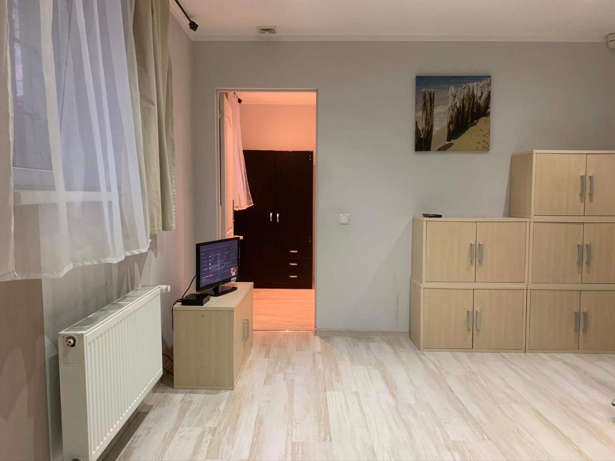 Riverside Promenade apartment M view 3