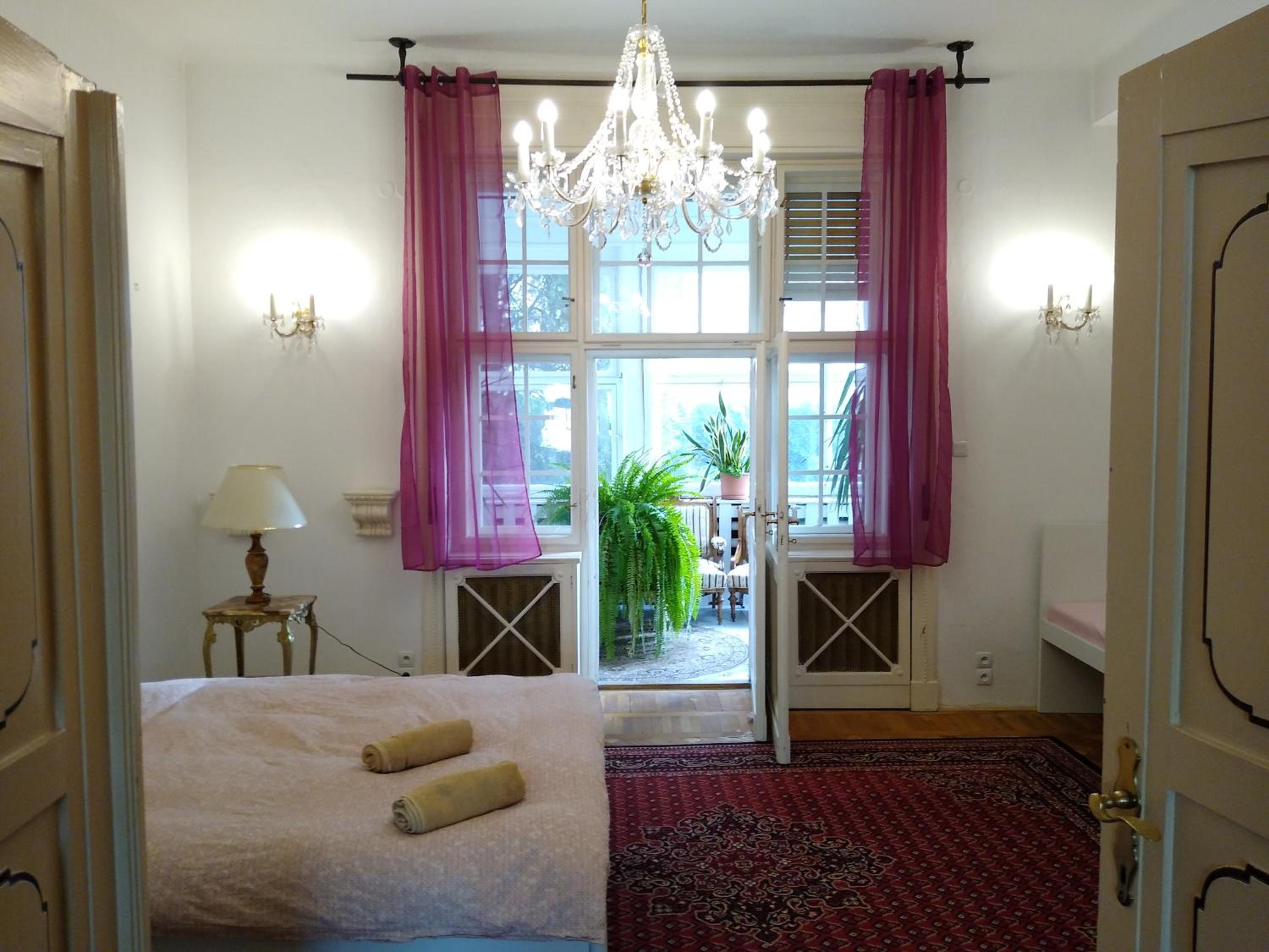 Rooms in Prague-BIG+Comfy