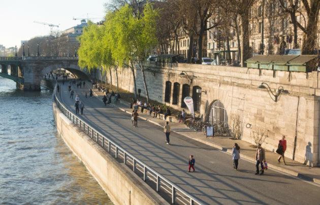 Daumier - New 2 Bdrs Flat near la Seine