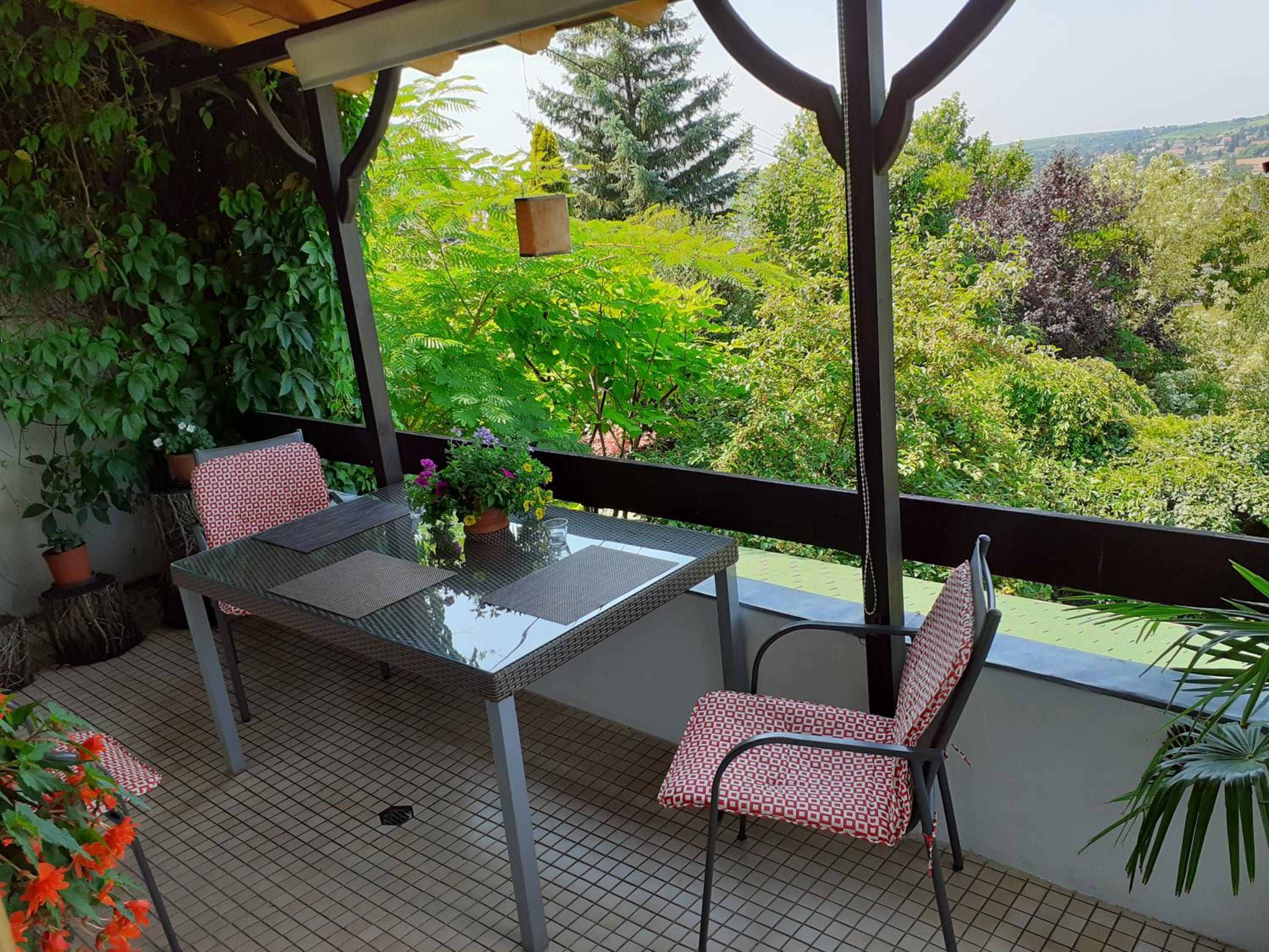 Ferienhaus Apartmanház Zalánki view 2