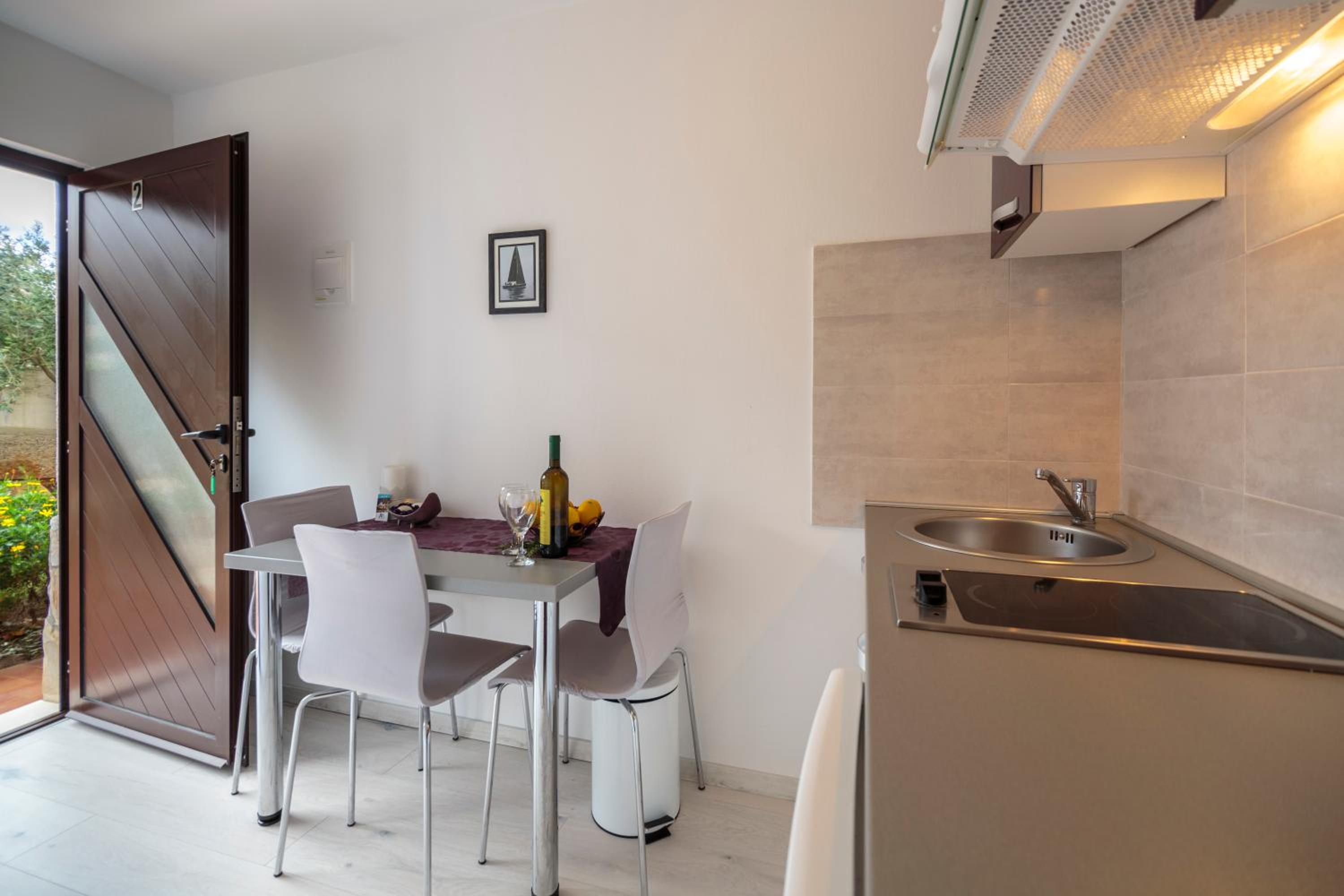Apartments Mihojevic view 4