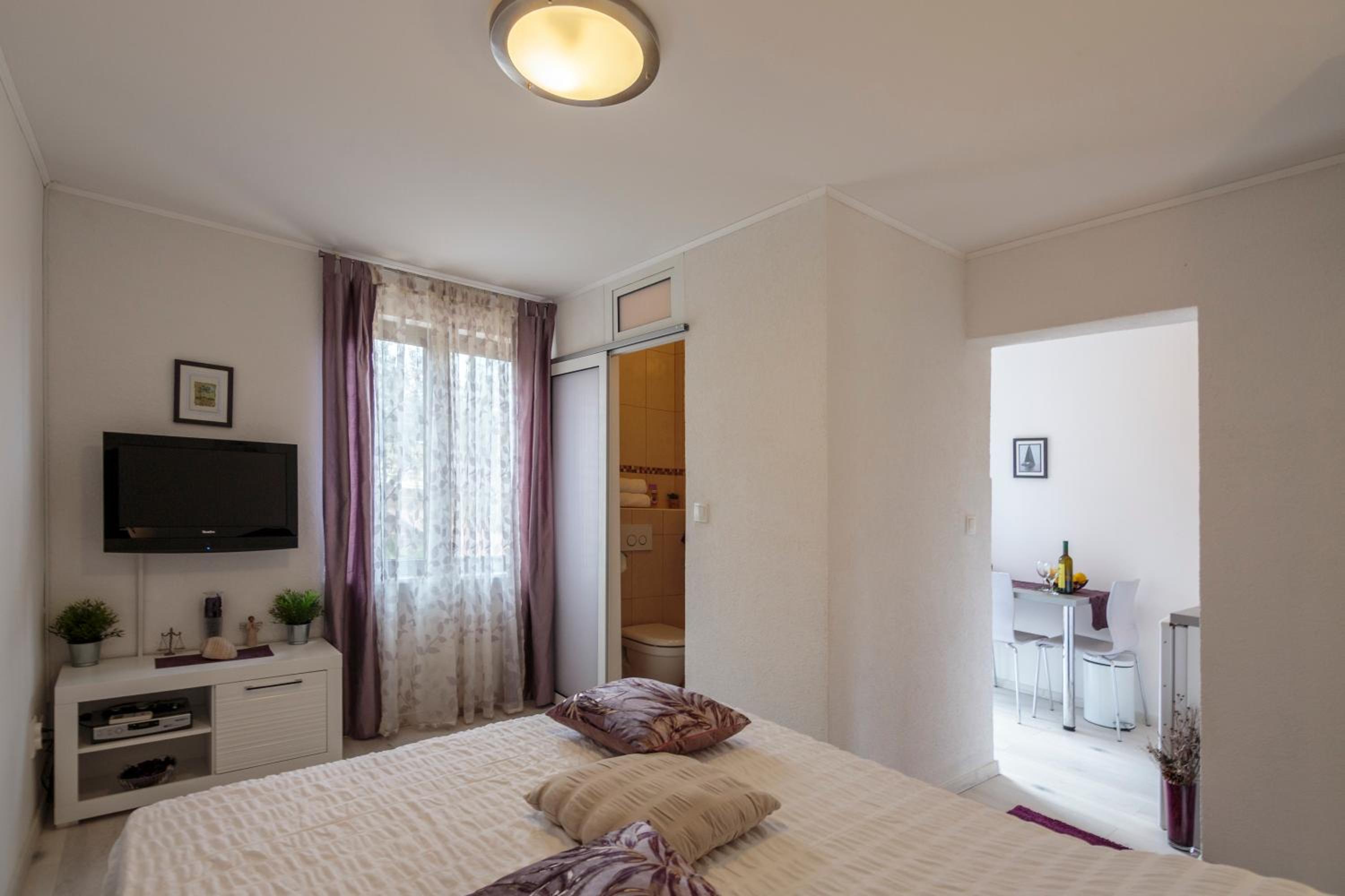 Apartments Mihojevic view 5