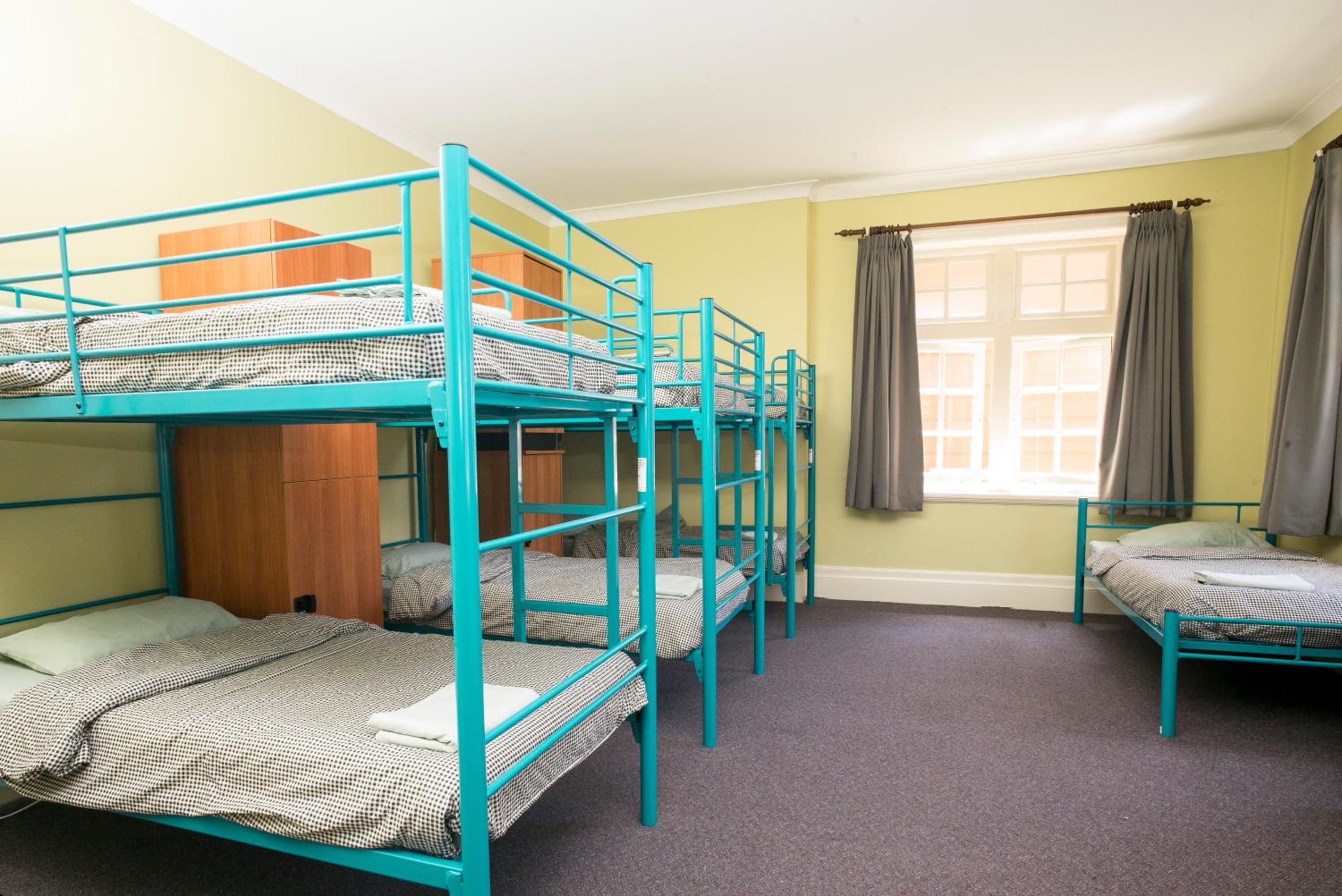 YHA Newcastle Beach