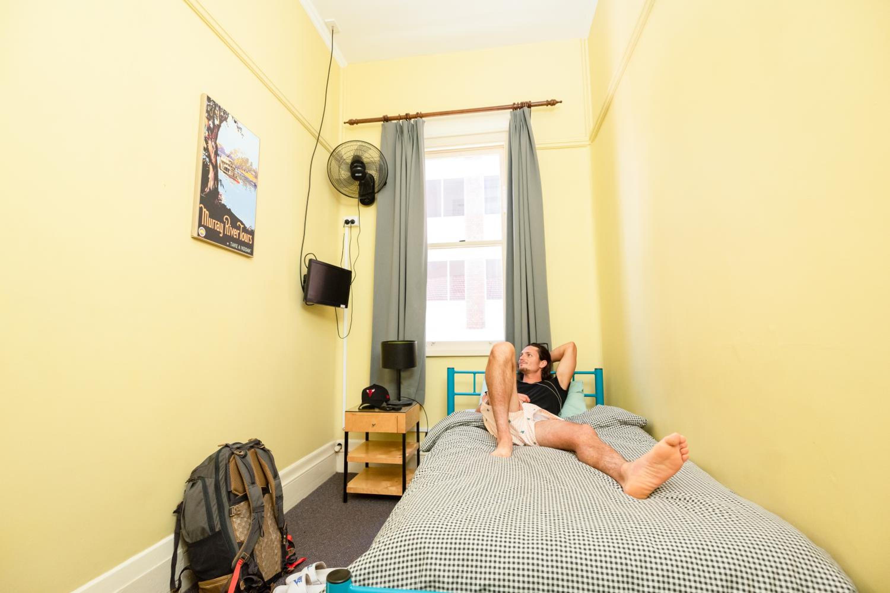 YHA Newcastle Beach