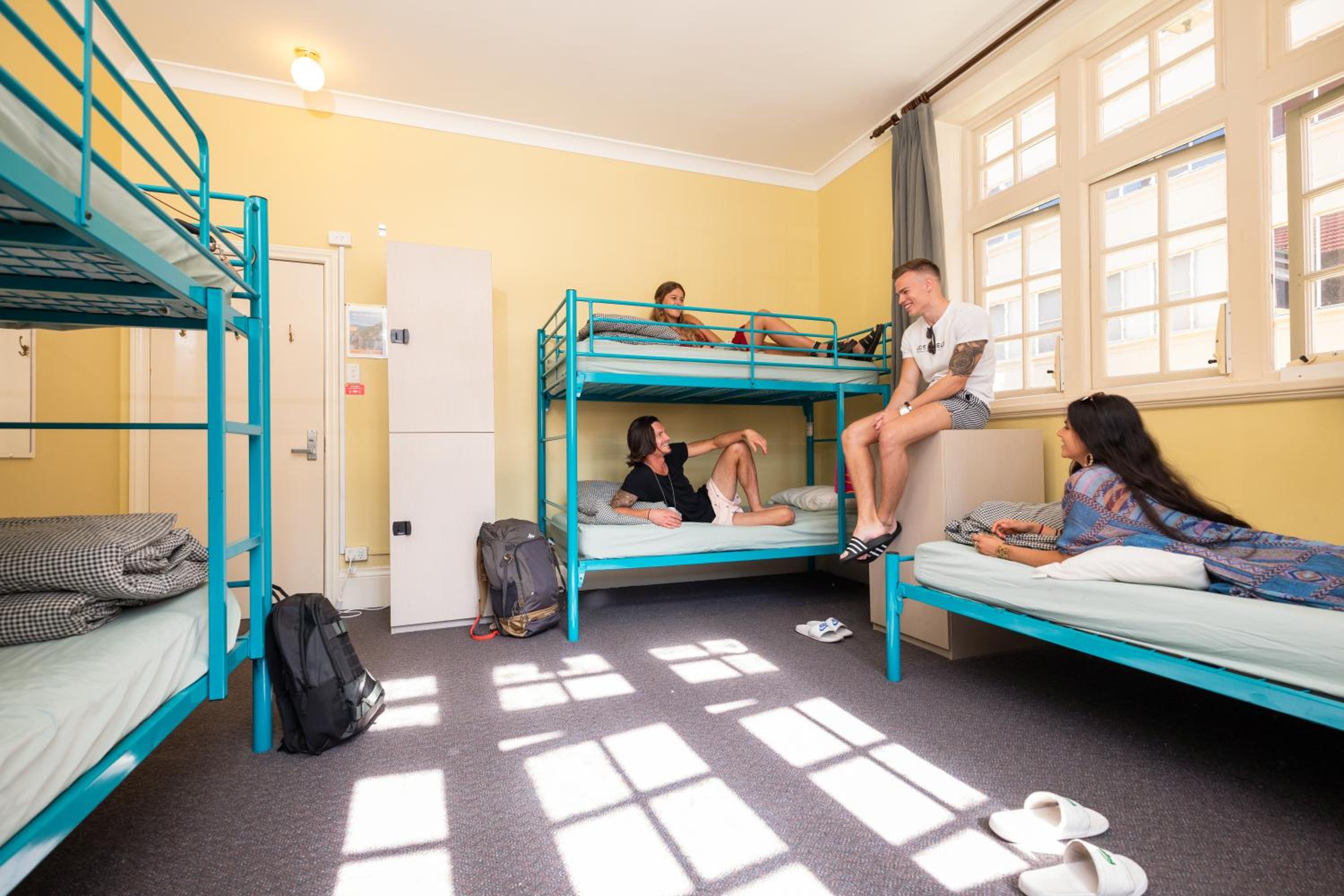 YHA Newcastle Beach