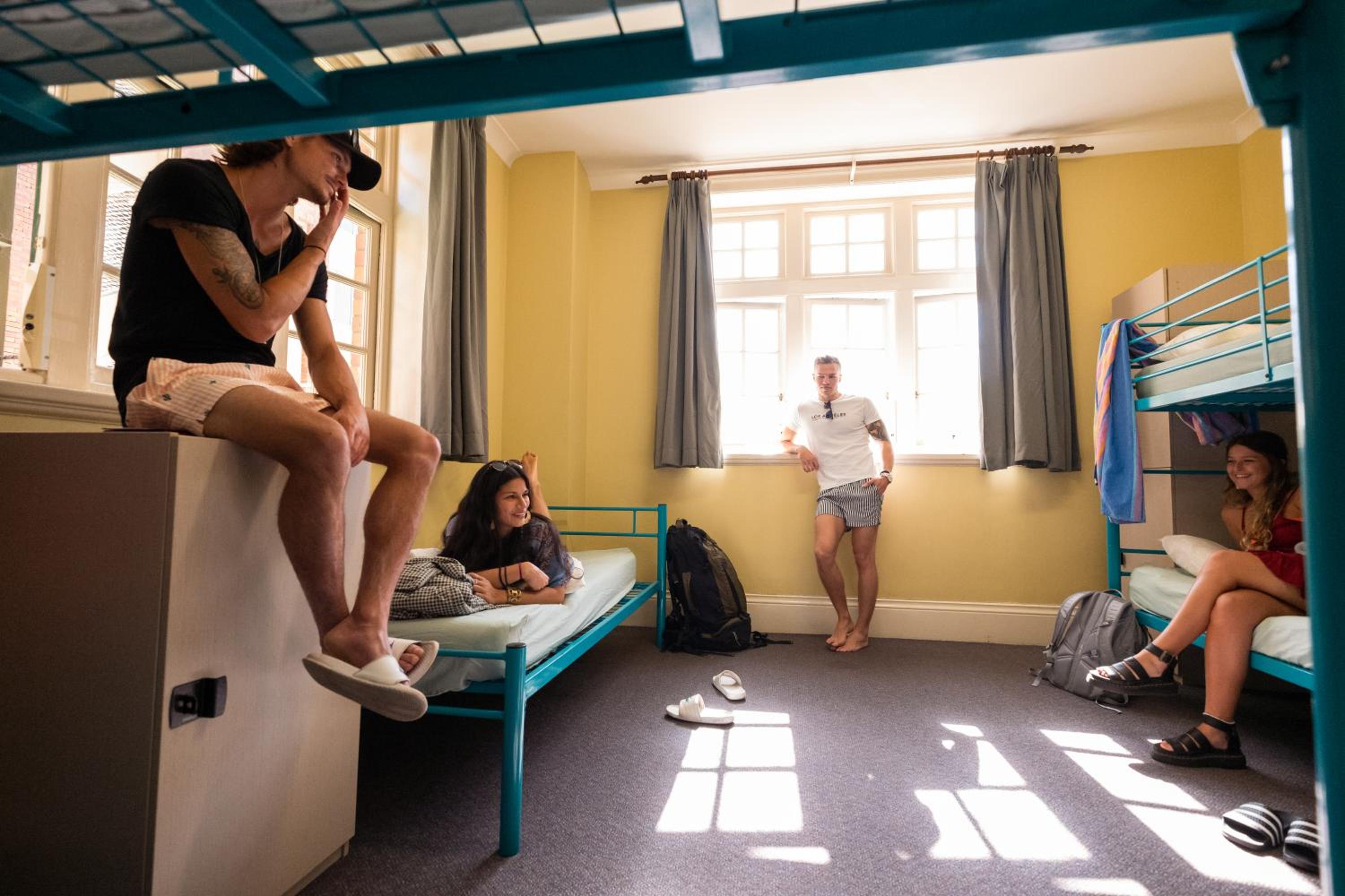 YHA Newcastle Beach