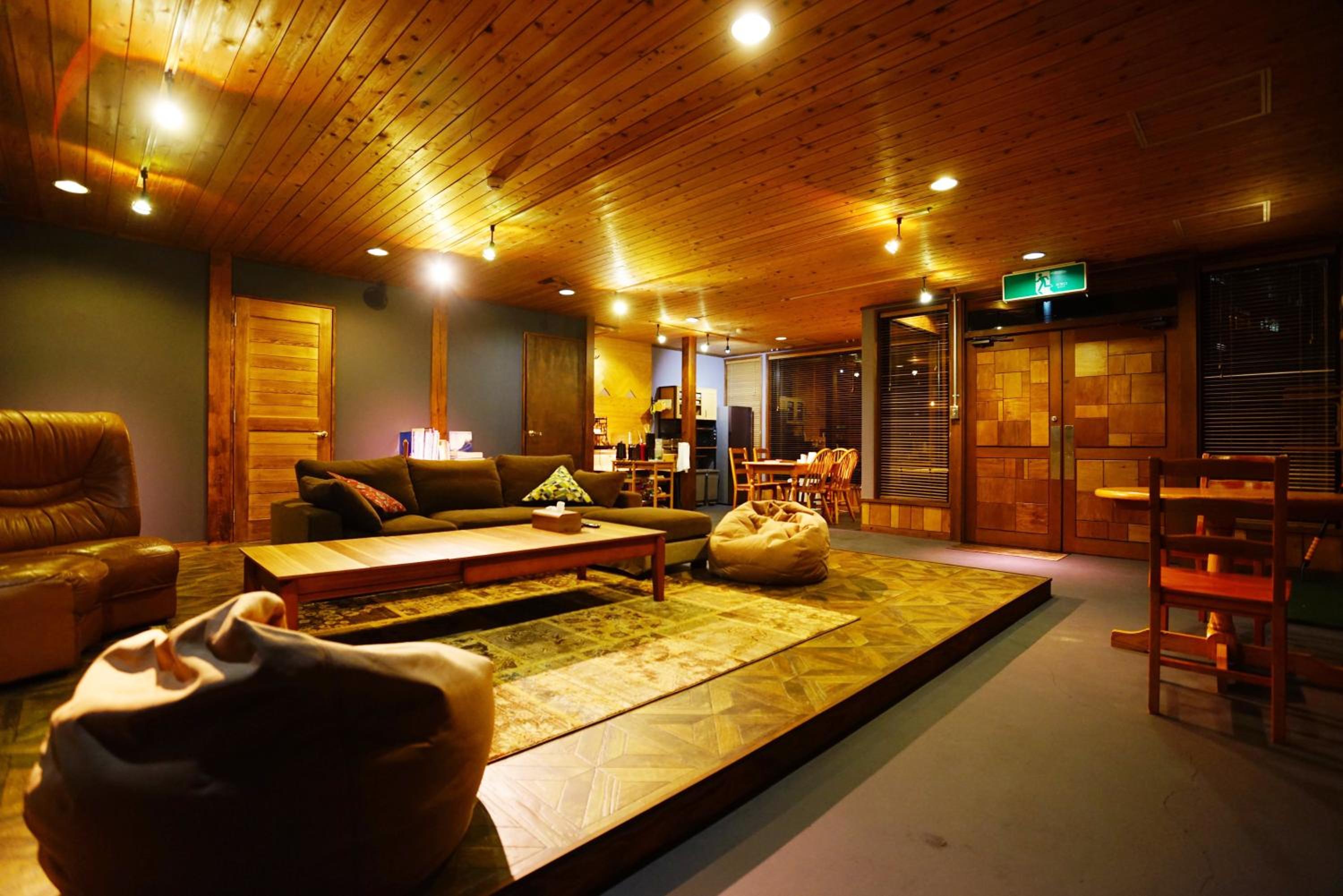 lounge