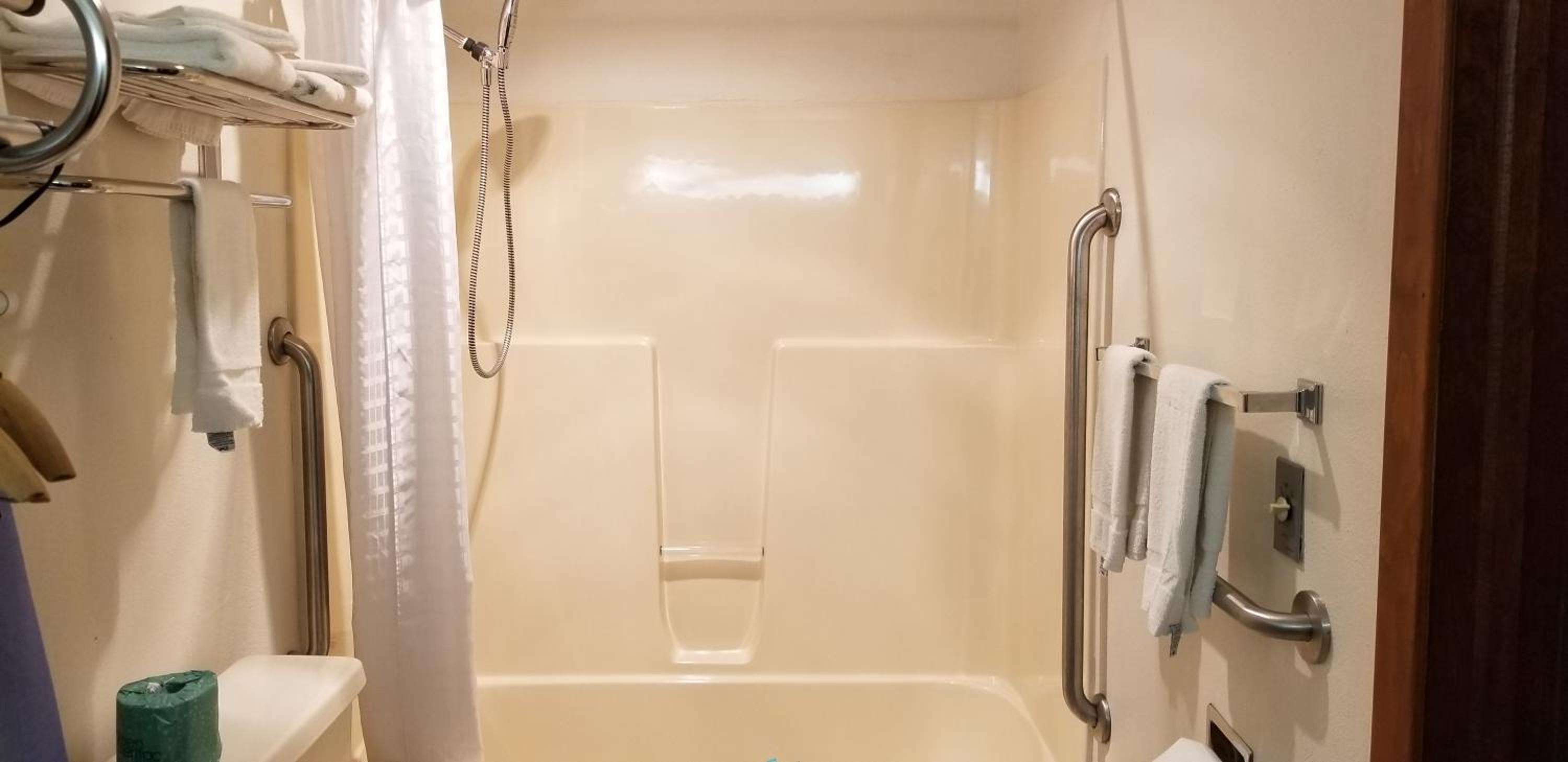 Photo 18