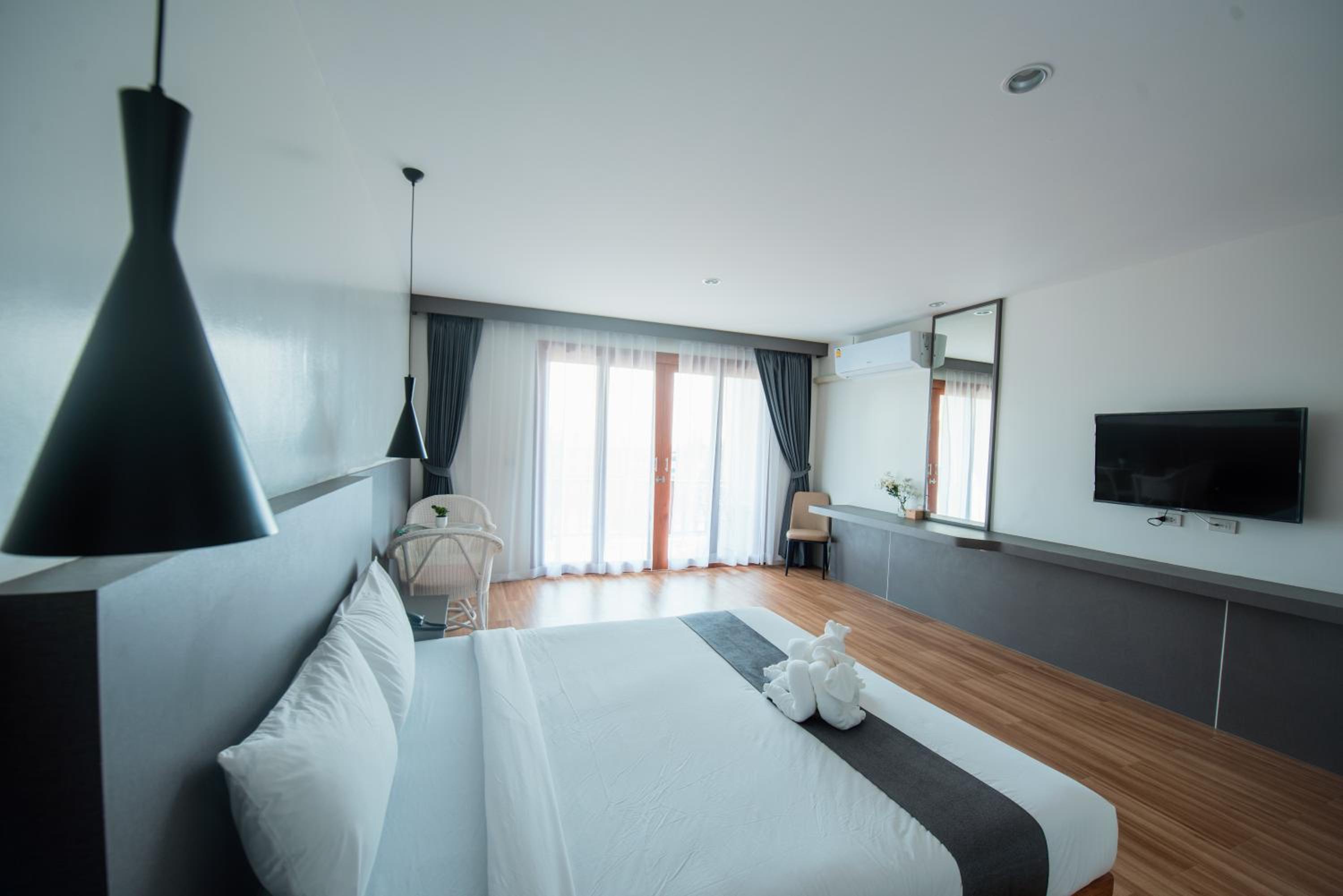 Nana Beach Hotel & Resort