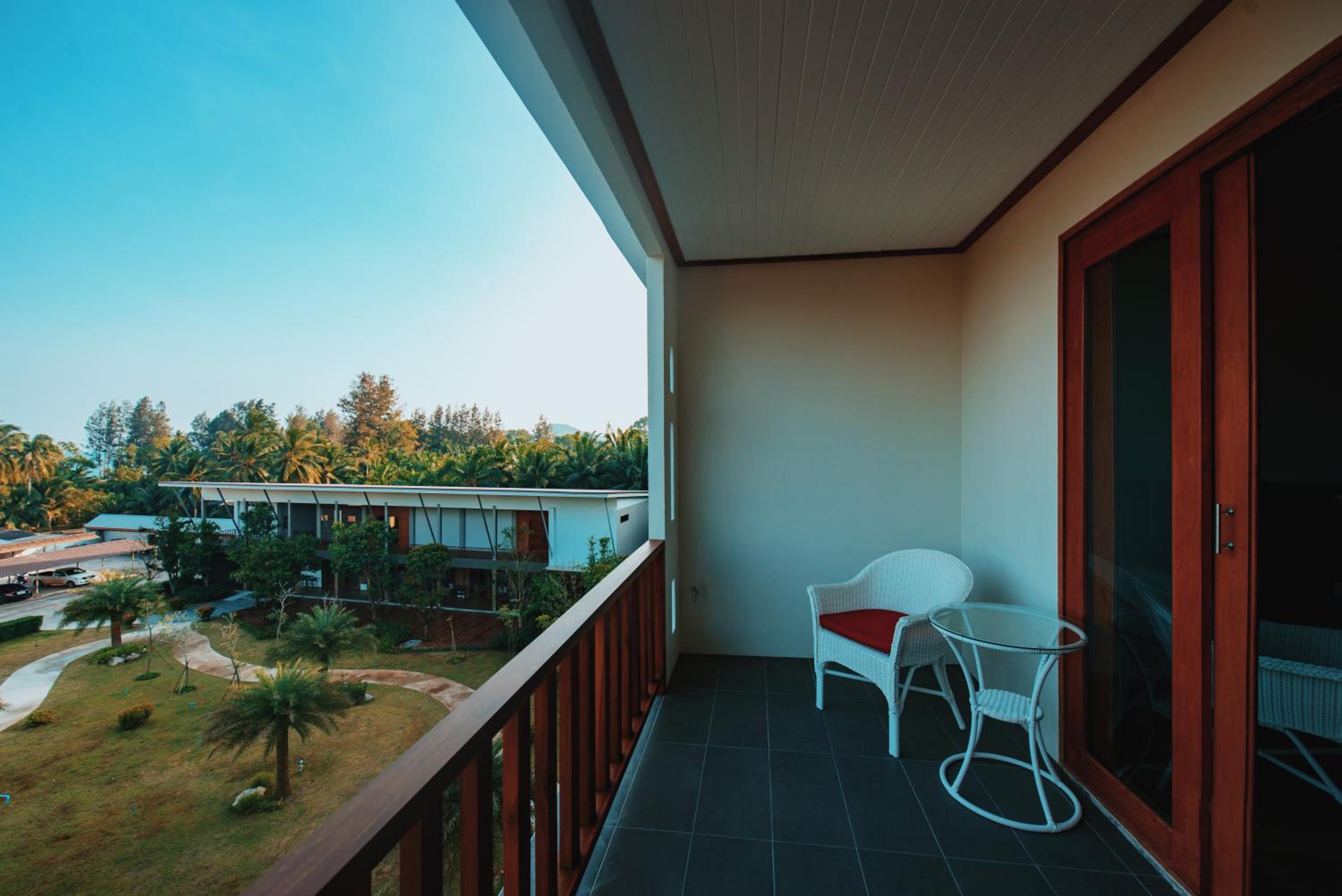 Nana Beach Hotel & Resort