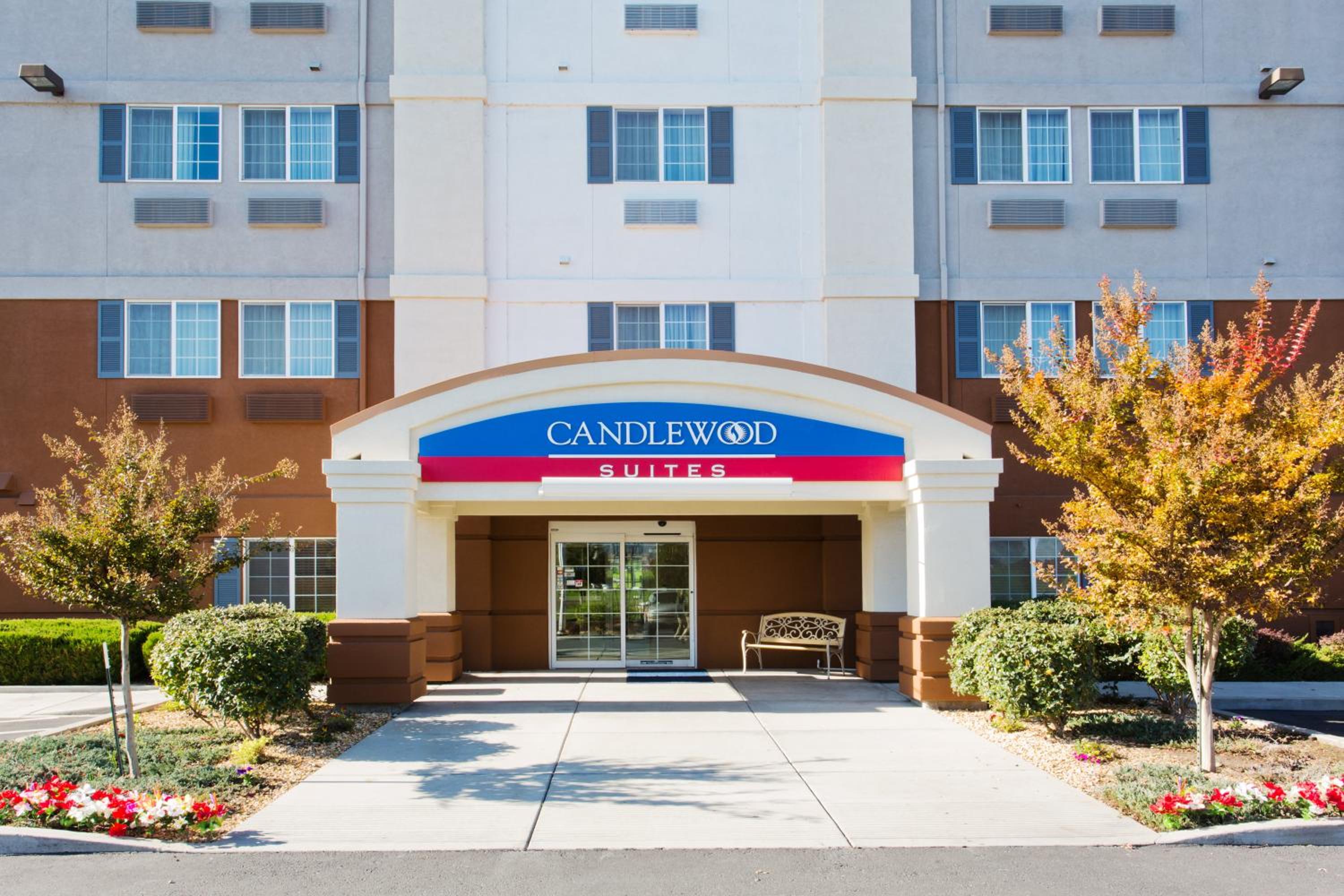 Medford Vacations - Candlewood Suites Medford, an IHG Hotel - Property Image 10