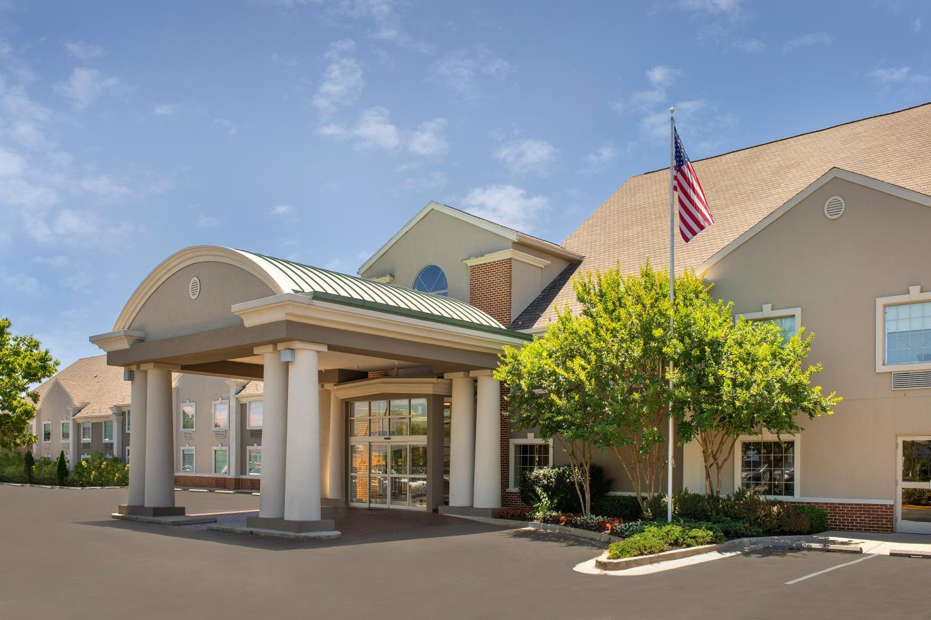 Annapolis Vacations - Holiday Inn Express Hotel  Suites Annapolis, an IHG Hotel - Property Image 18