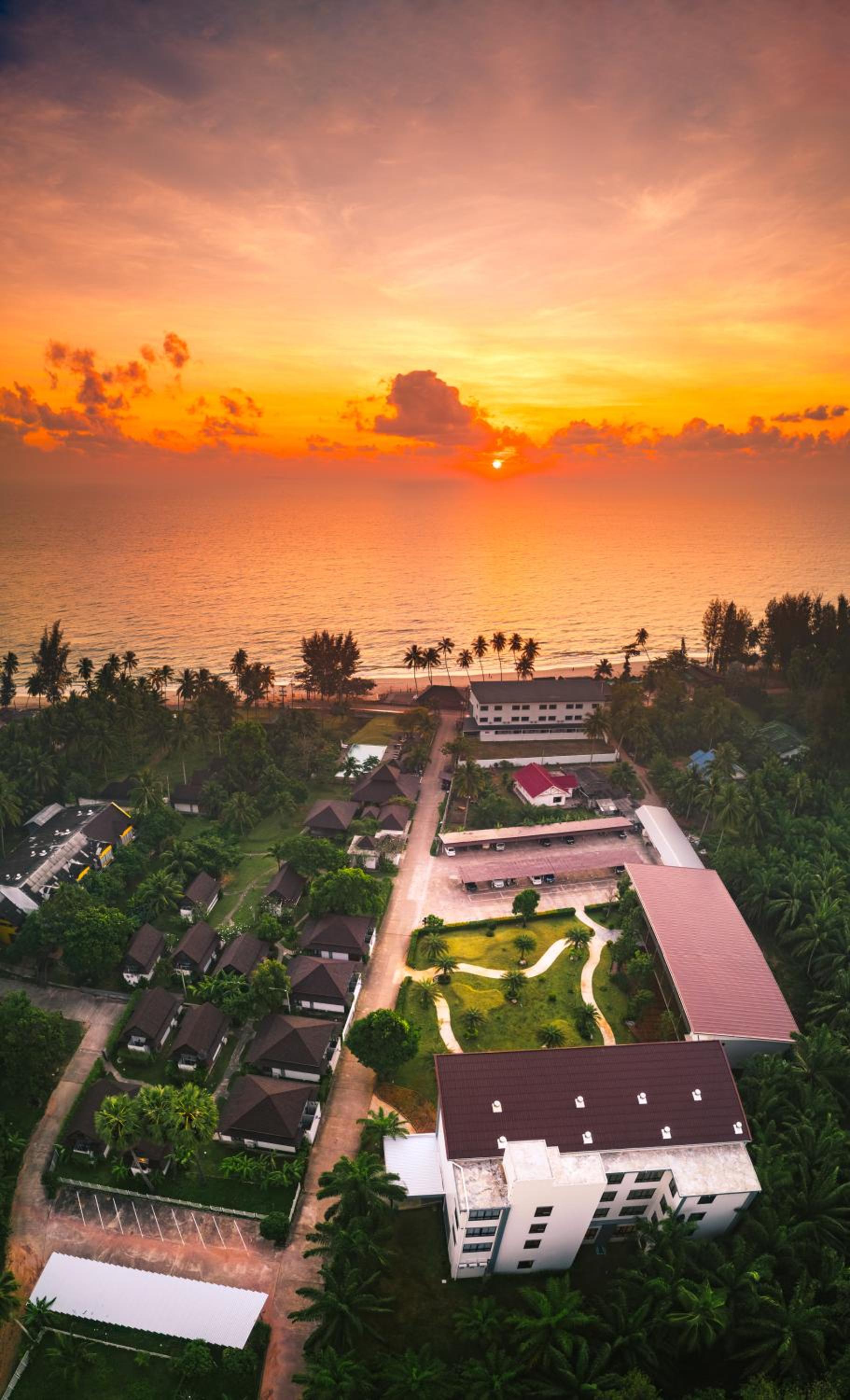 Nana Beach Hotel & Resort