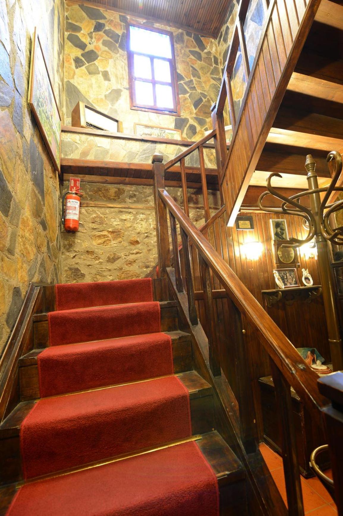 Otel Yorgo Seferis