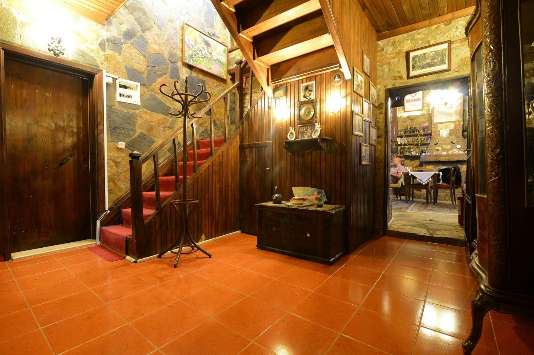 Otel Yorgo Seferis