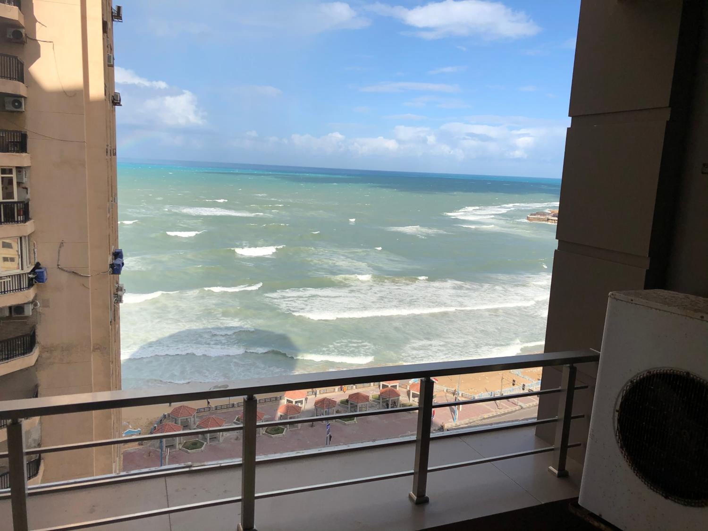 Sea View Sidi Beshr Families Only view 3
