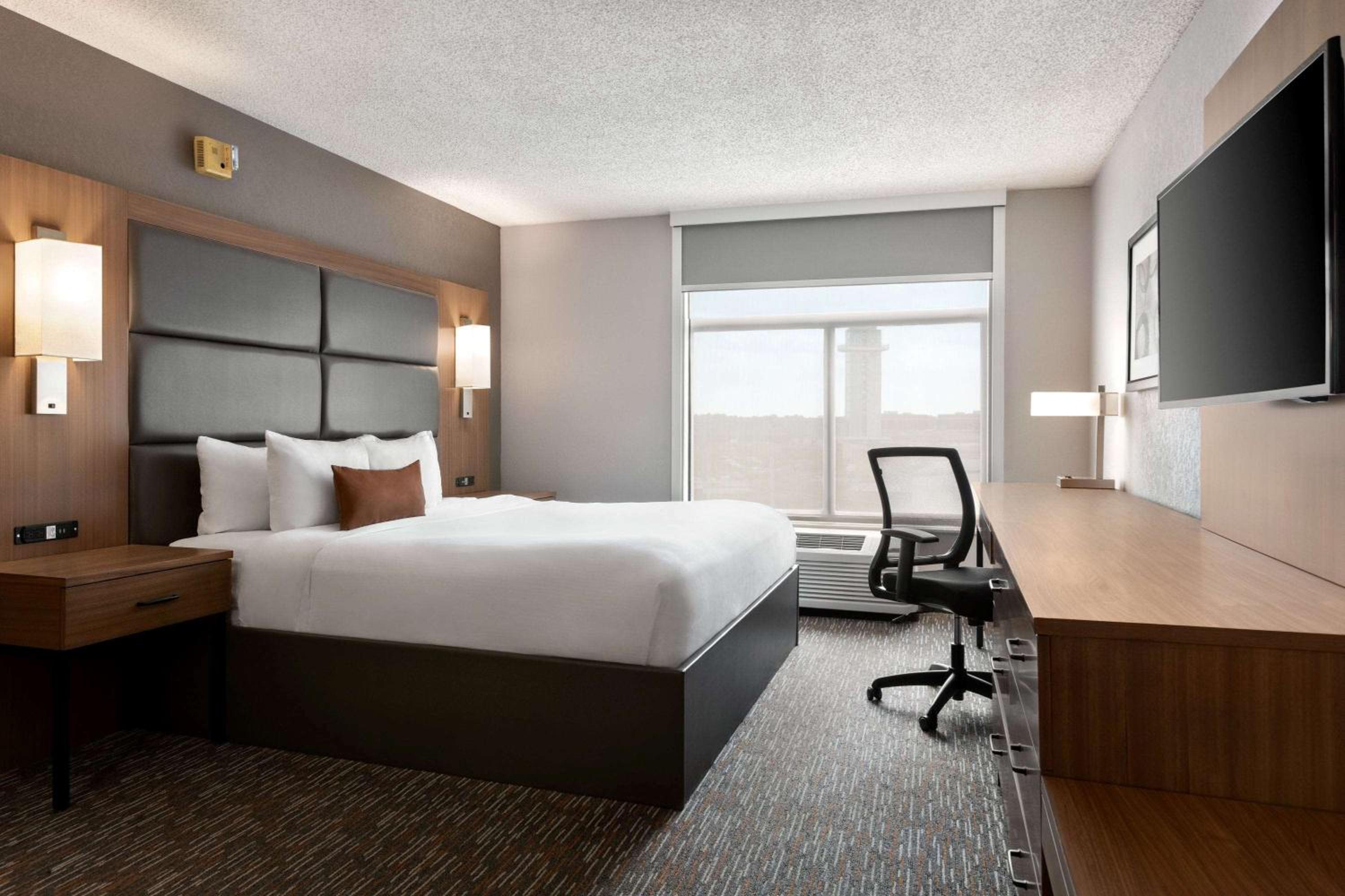 Wingate by Wyndham Cincinnati Blue Ash - Property Image 16