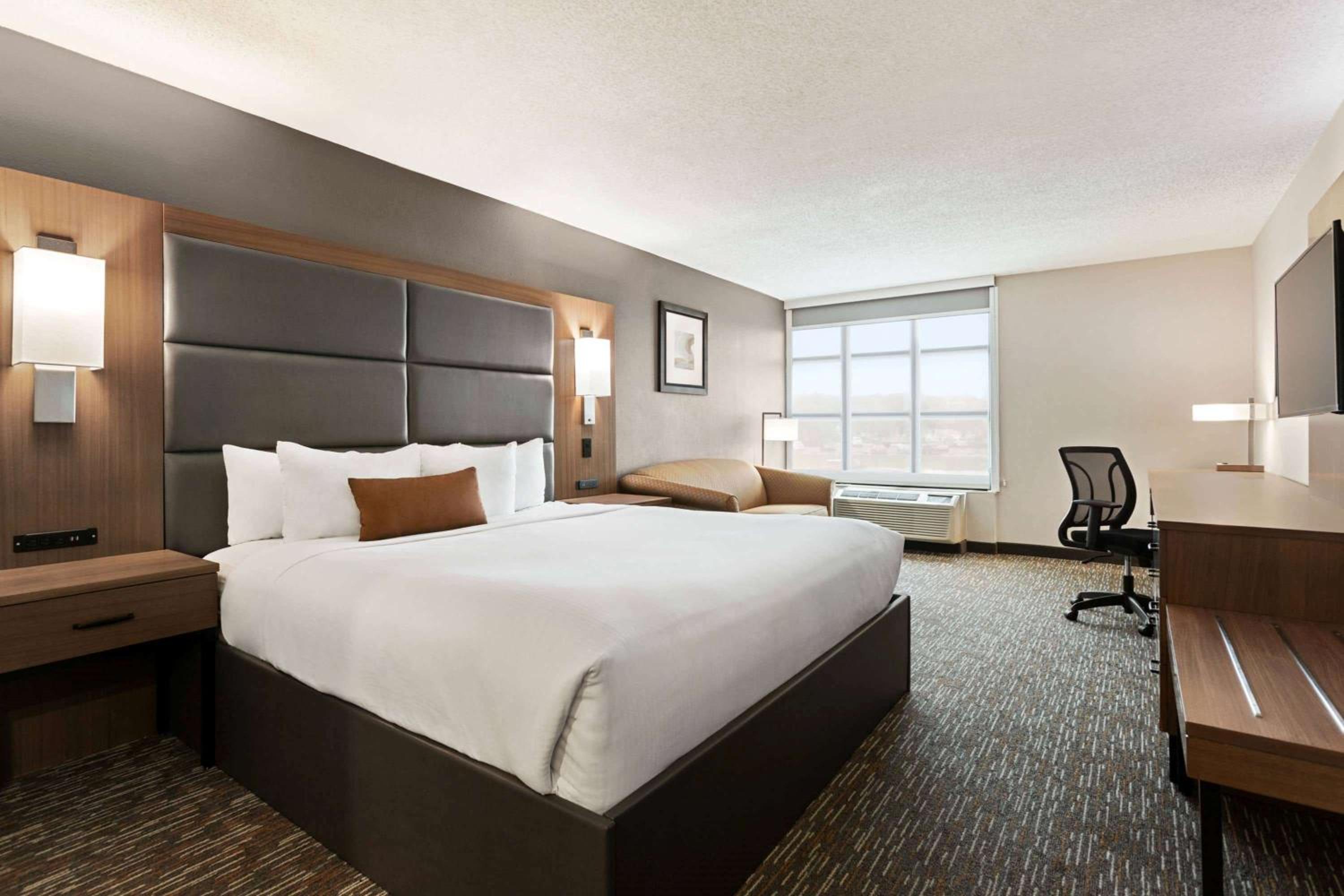 Wingate by Wyndham Cincinnati Blue Ash - Property Image 5