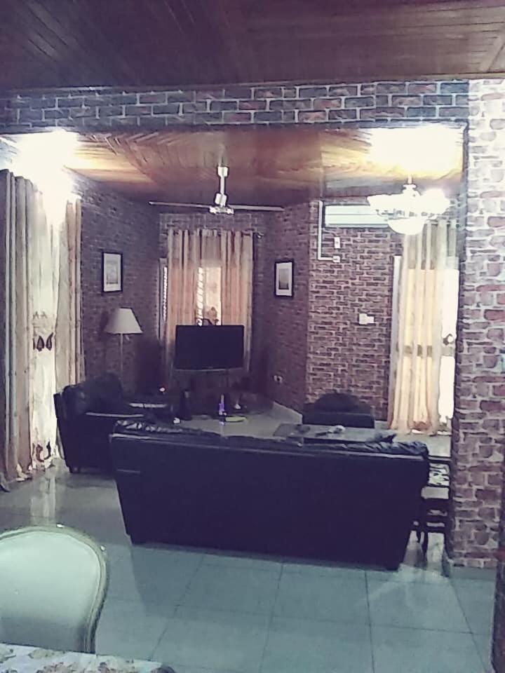 Photo 33