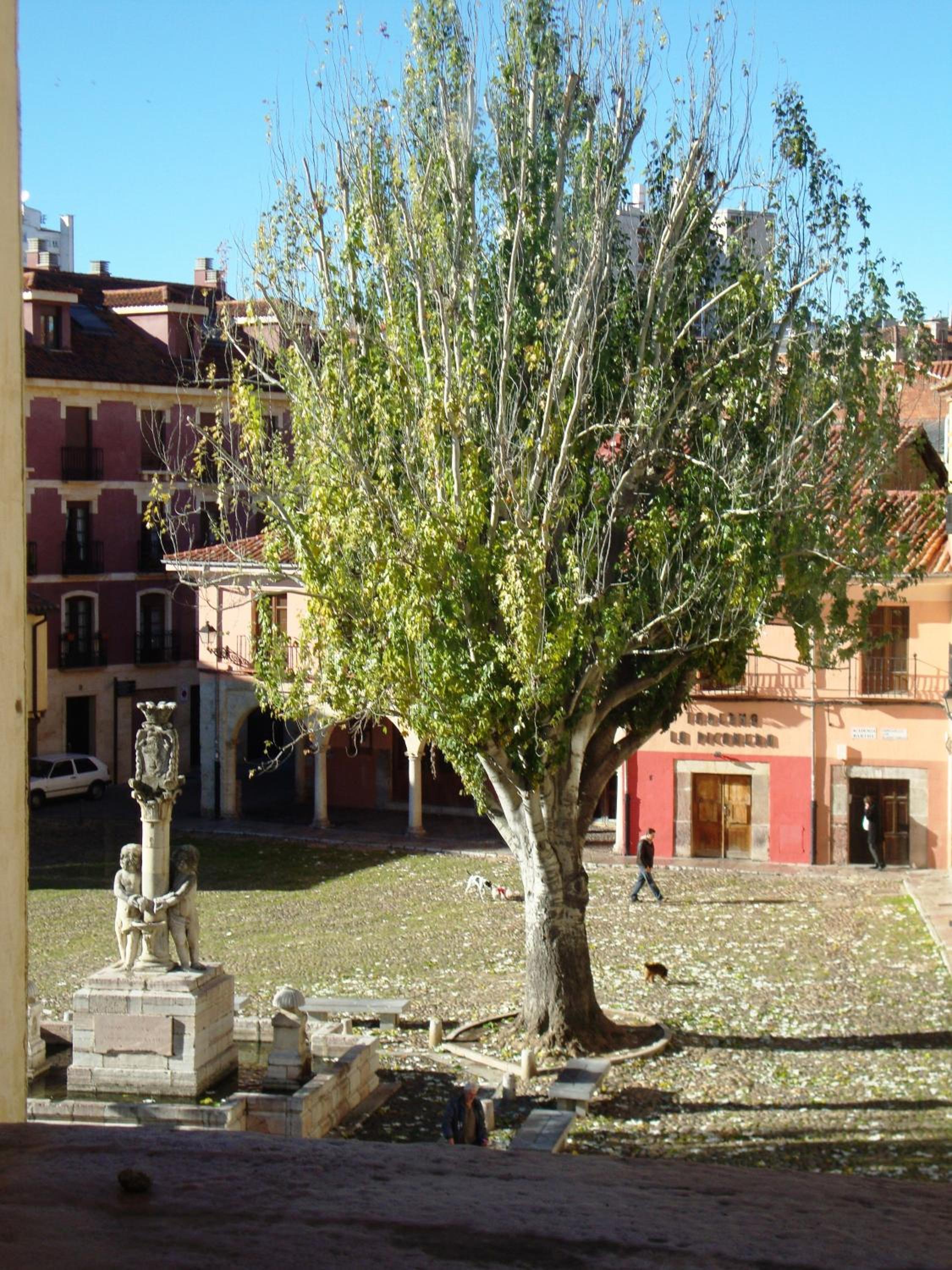Leon Vacations - Hospederia Pax - Property Image 1