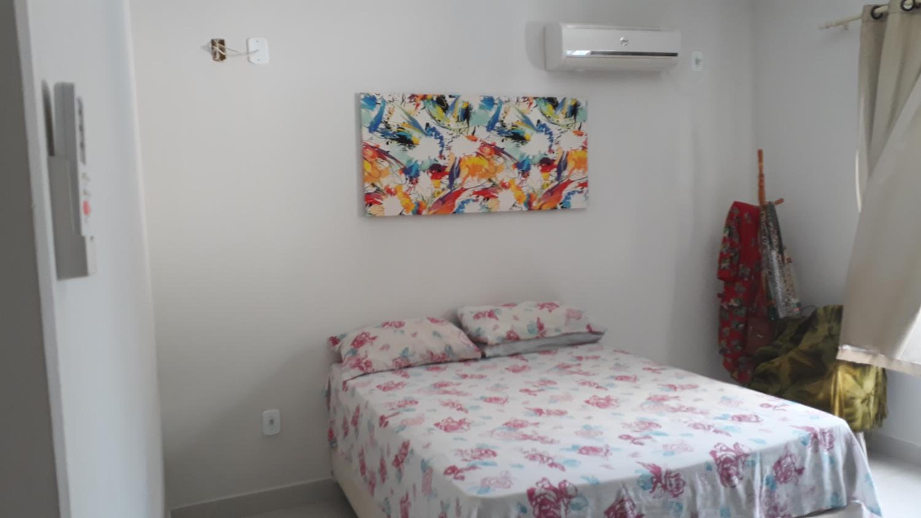 Casa com Piscina em Guaratiba