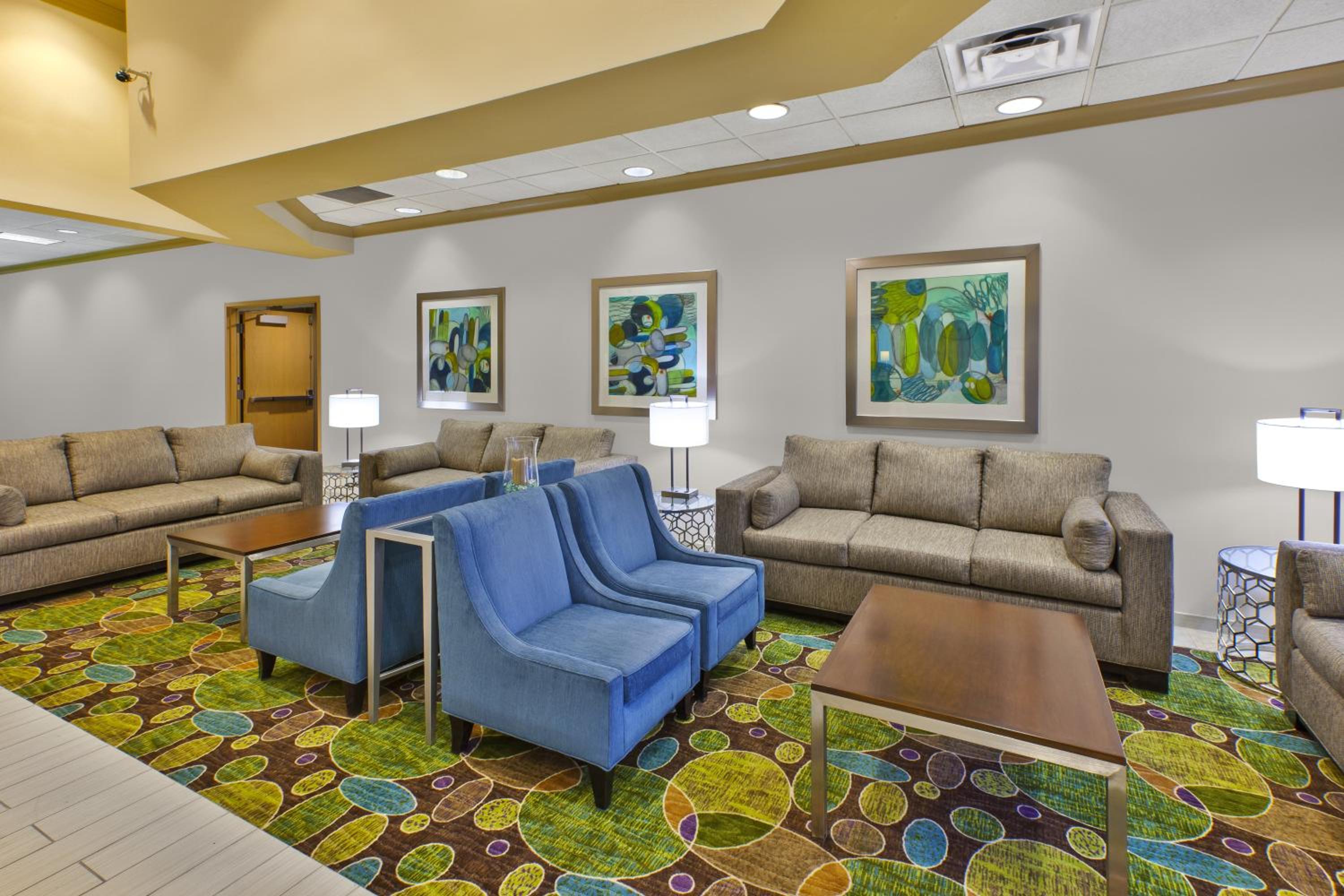 Bolingbrook Vacations - Holiday Inn Suites Bolingbrook, an IHG Hotel - Property Image 31
