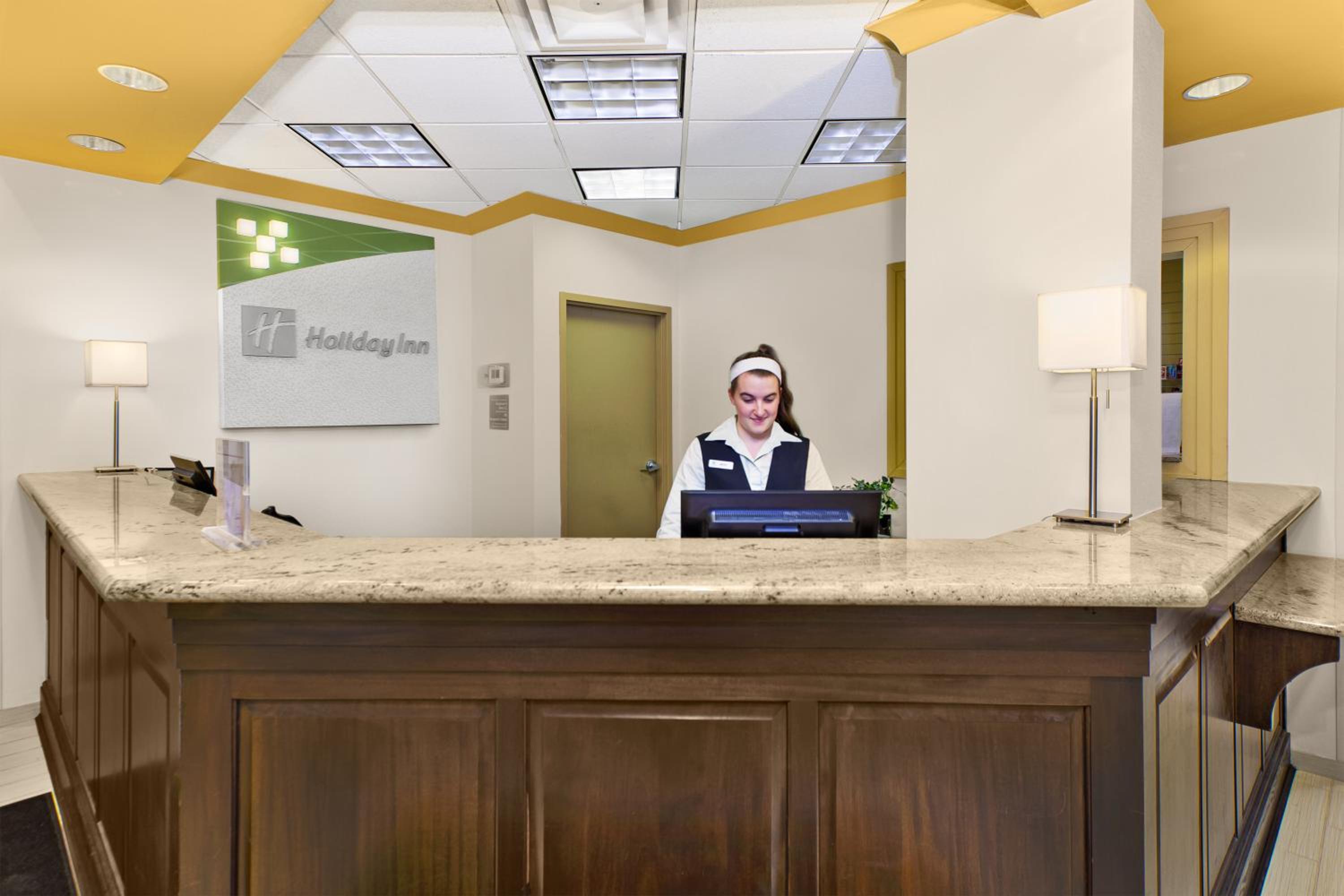 Bolingbrook Vacations - Holiday Inn Suites Bolingbrook, an IHG Hotel - Property Image 33