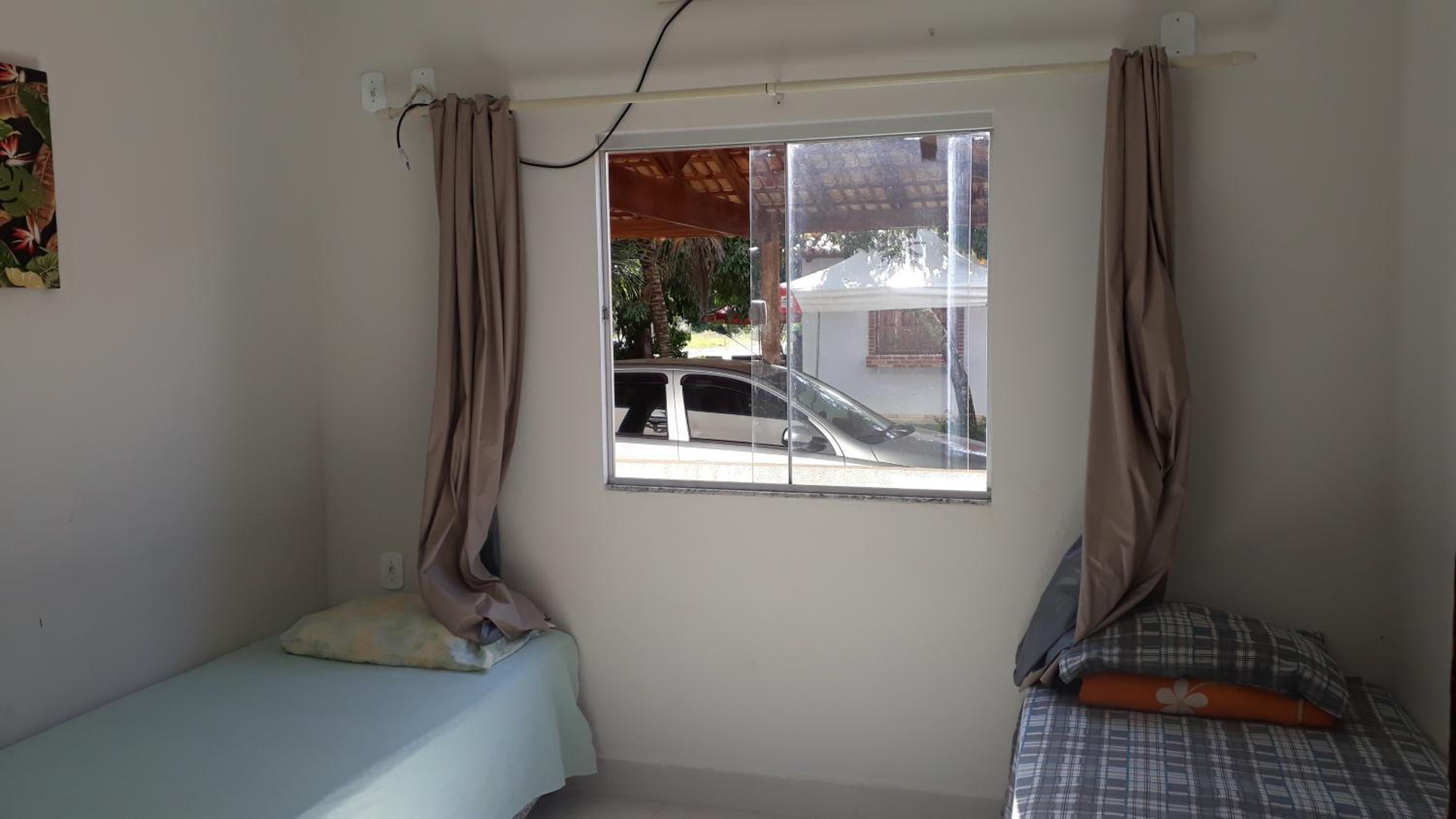Casa com Piscina em Guaratiba